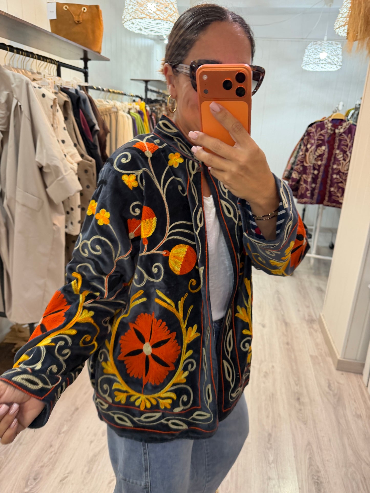 Chaqueta Suzani terciopelo marengo, teja y amarillo