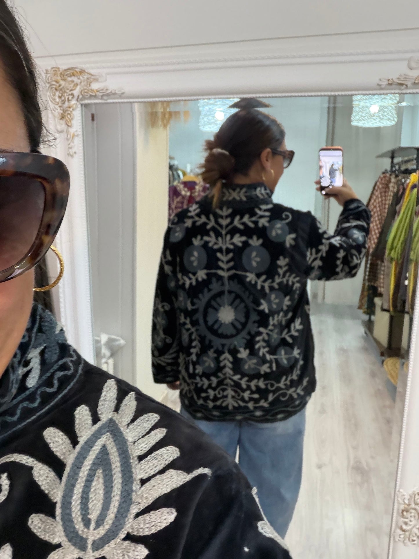Chaqueta Suzani terciopelo negro y gris