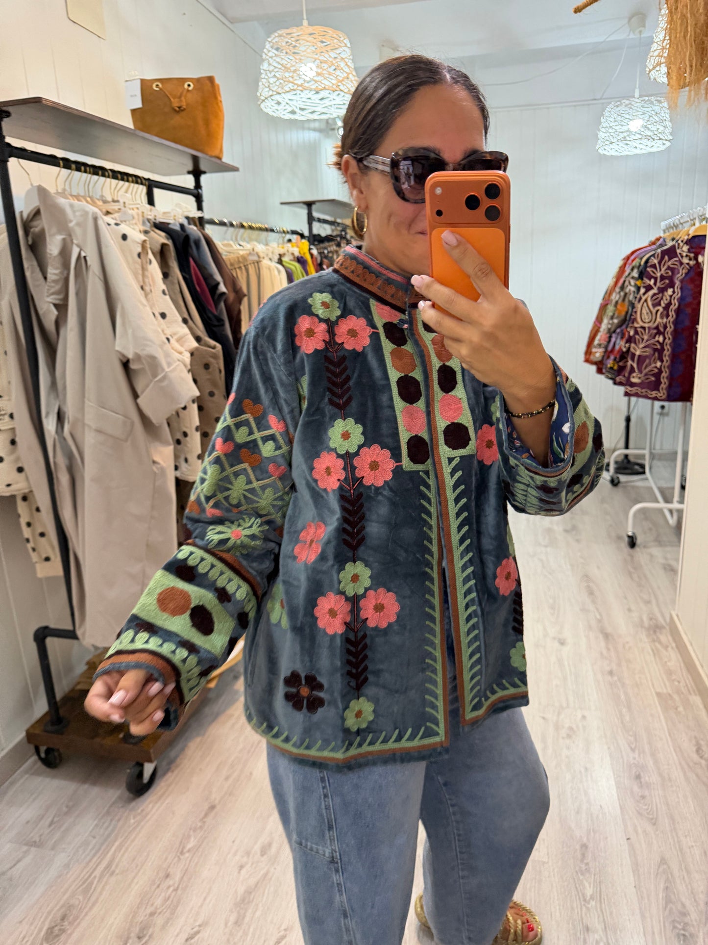 Chaqueta Suzani terciopelo gris azulado, verde y rosa