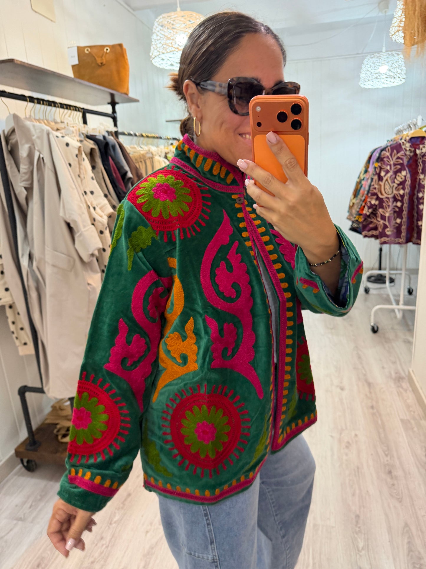 Chaqueta Suzani terciopelo verde, fucsia y mostaza