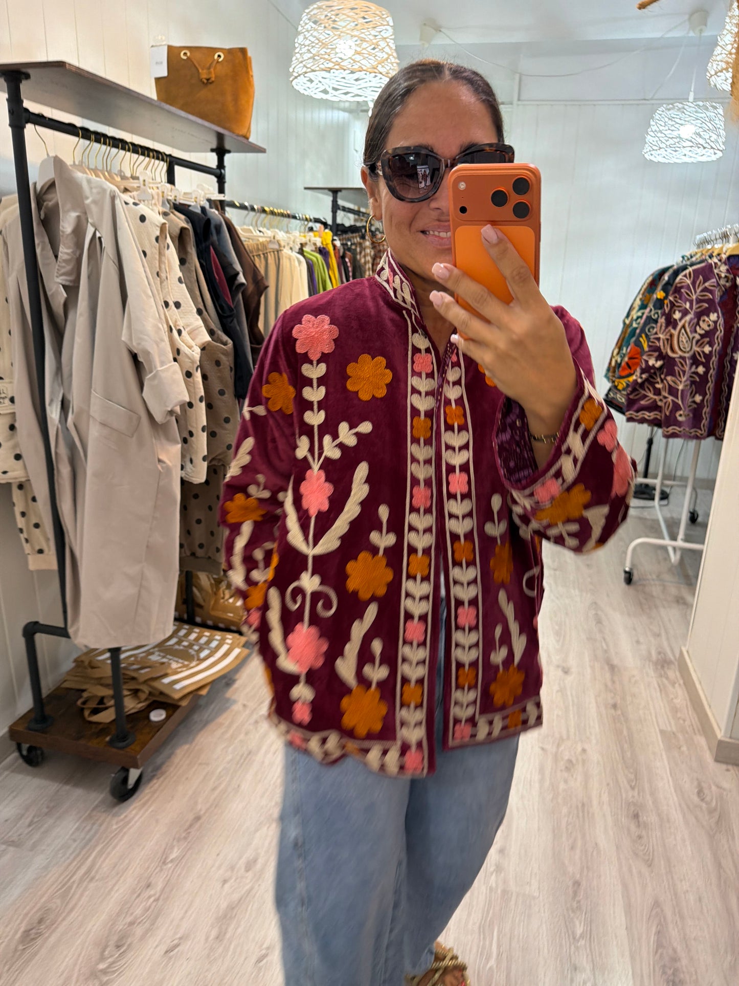 Chaqueta Suzani terciopelo burdeos, camel y teja