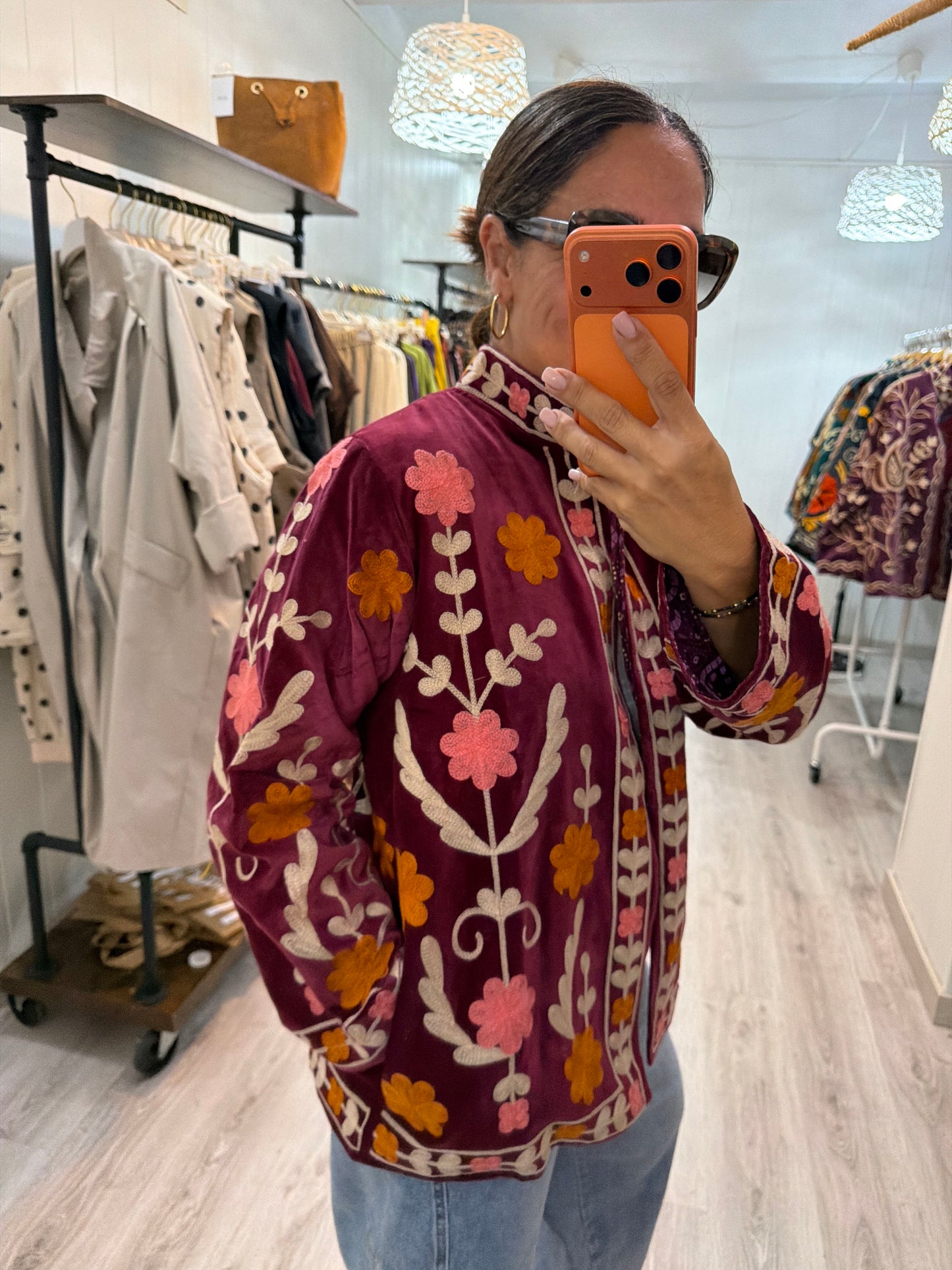 Chaqueta Suzani terciopelo burdeos, camel y teja