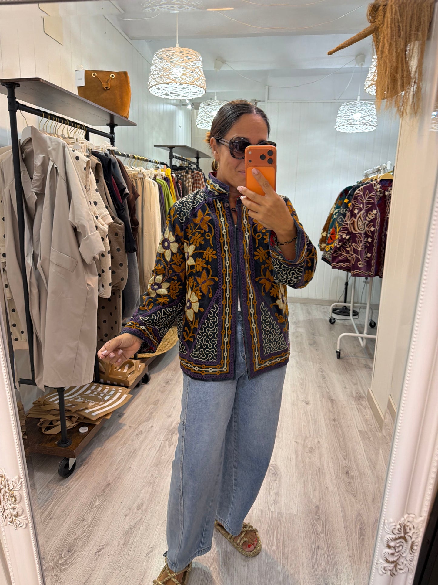 Chaqueta Suzani terciopelo gris, beige y mostaza