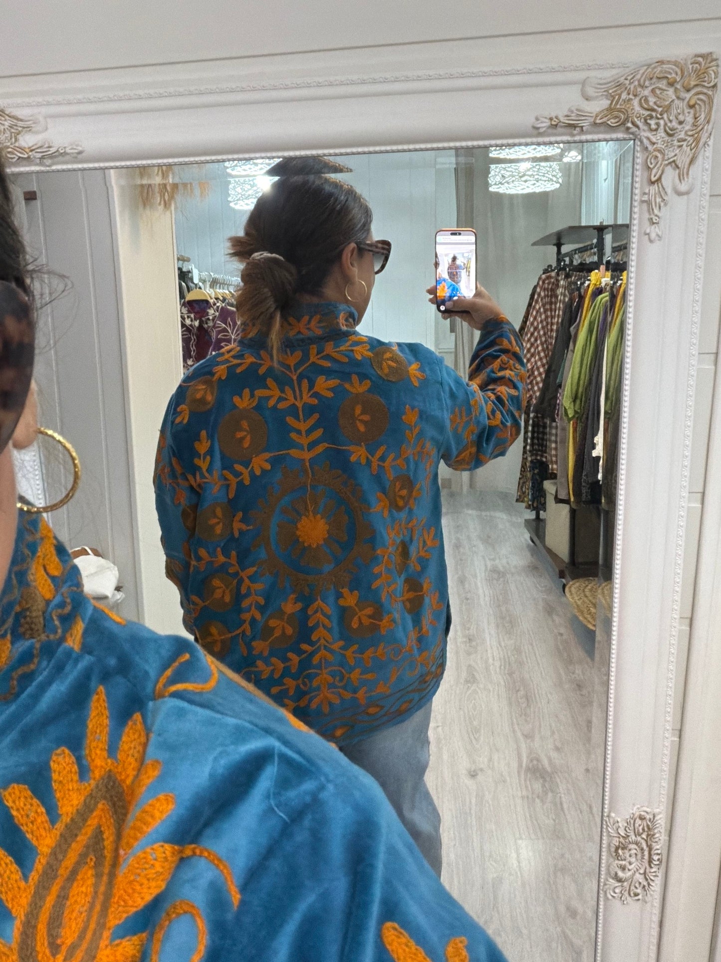 Chaqueta Suzani terciopelo azul y ocre