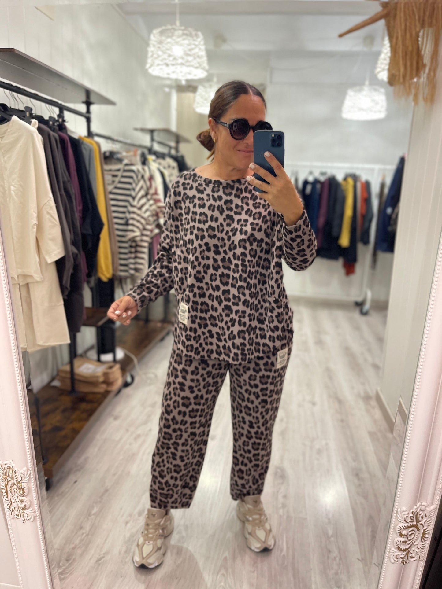 Sudadera Nara punto roma animal print