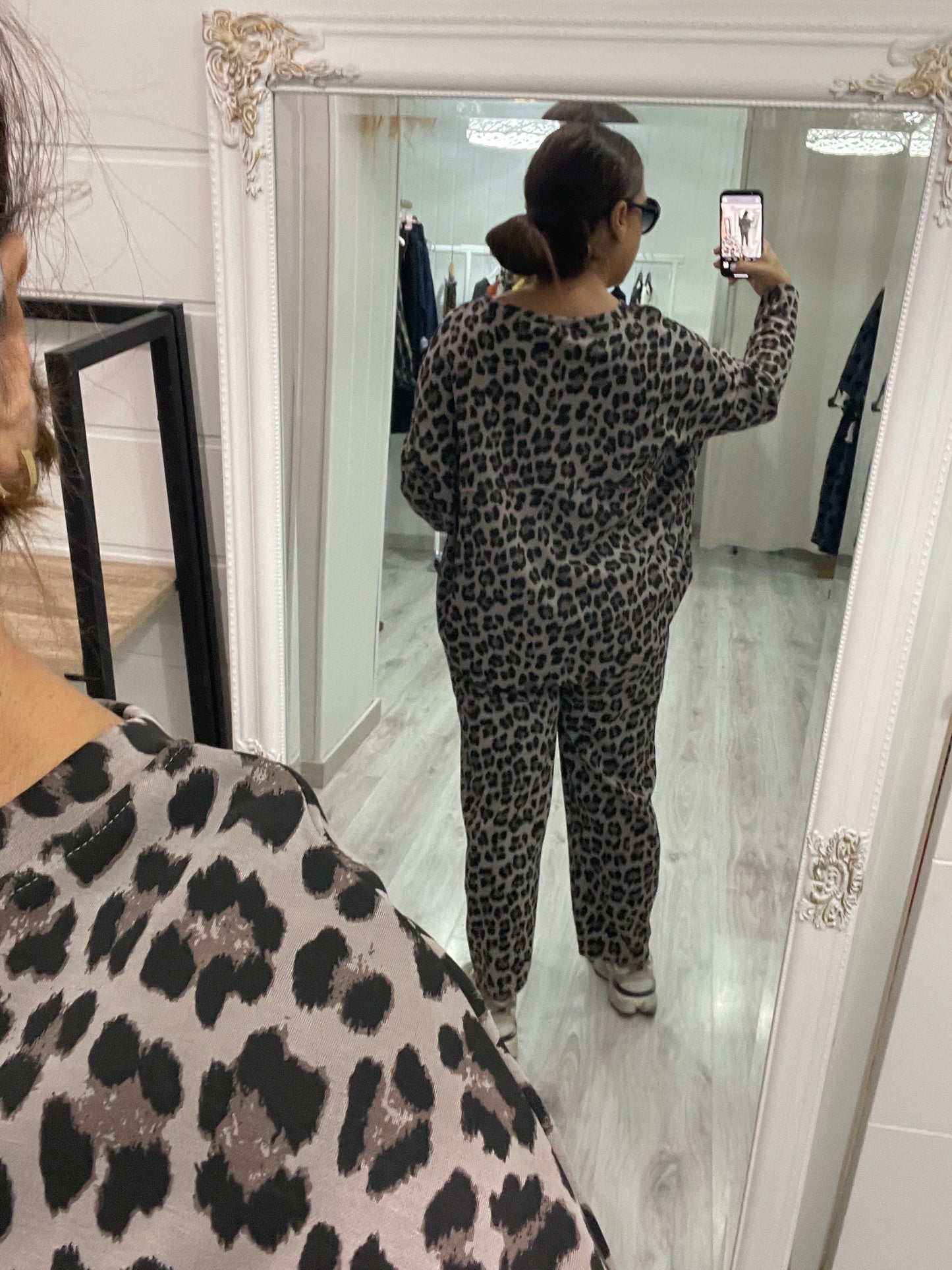 Sudadera Nara punto roma animal print