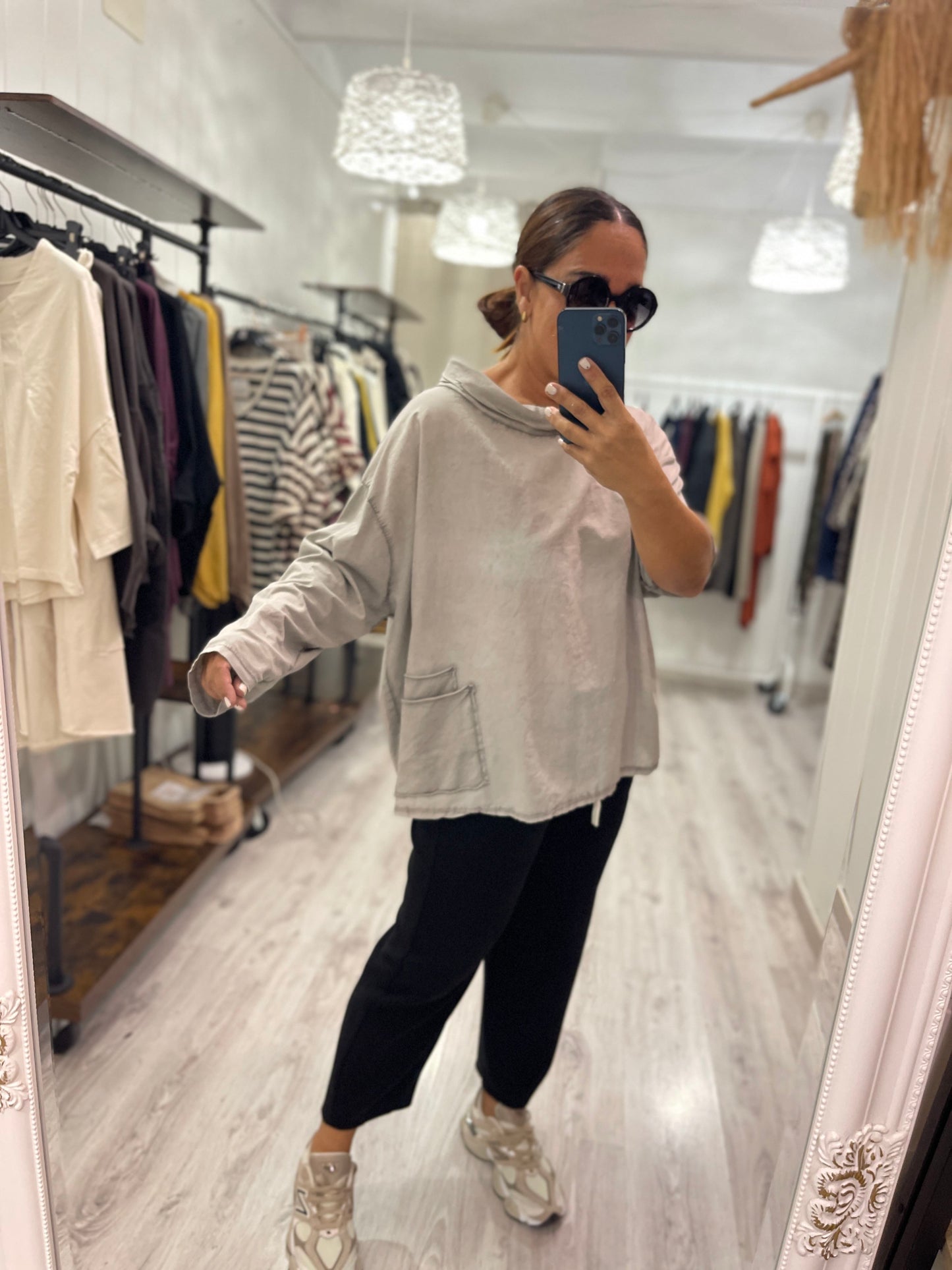 Camiseta Olivia oversize taupe