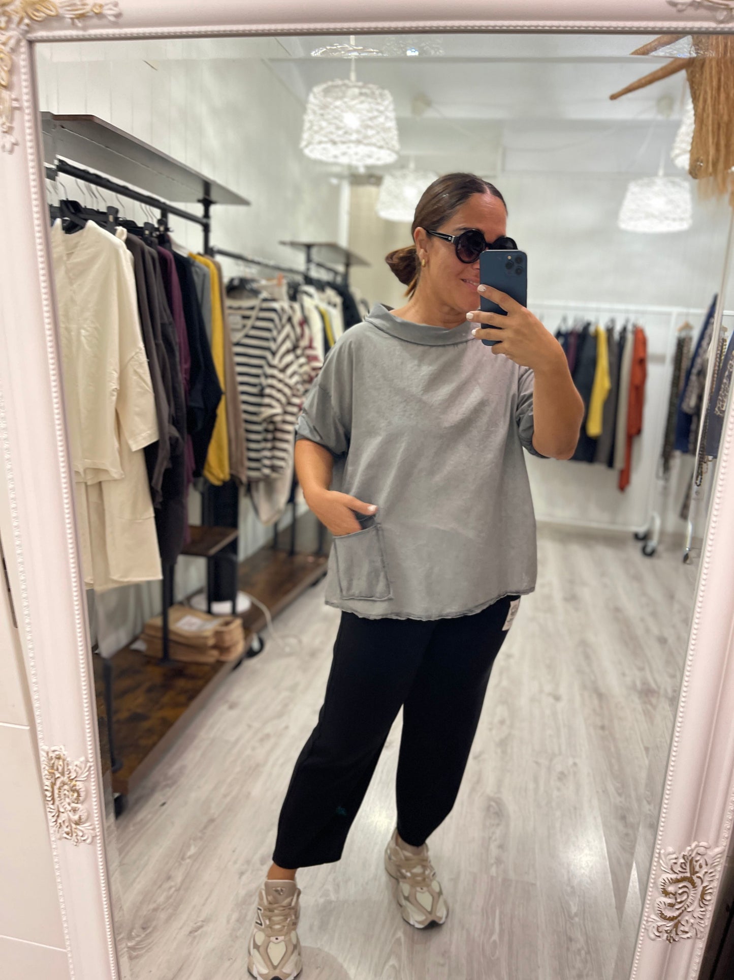 Camiseta Olivia oversize gris