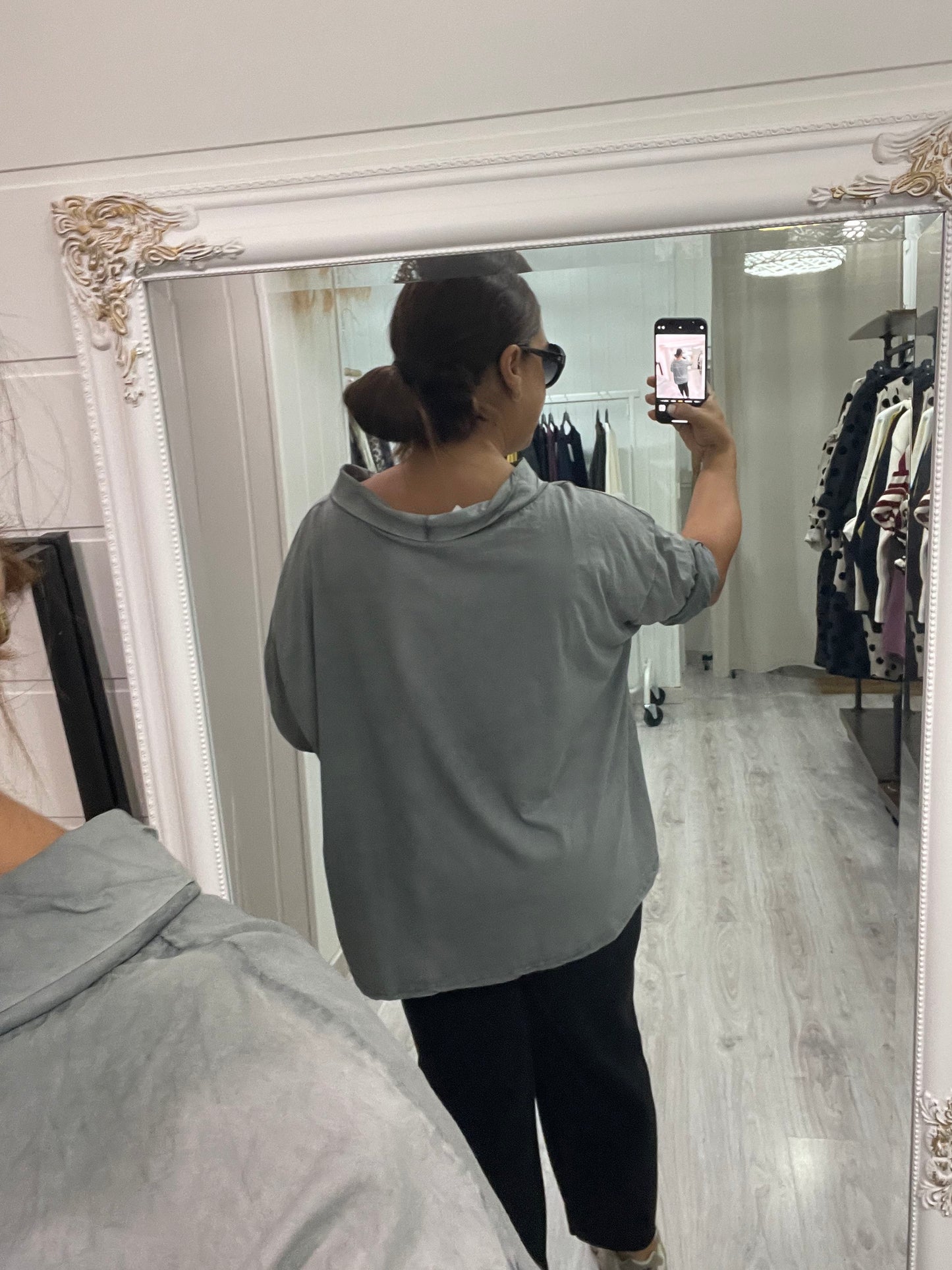 Camiseta Olivia oversize gris