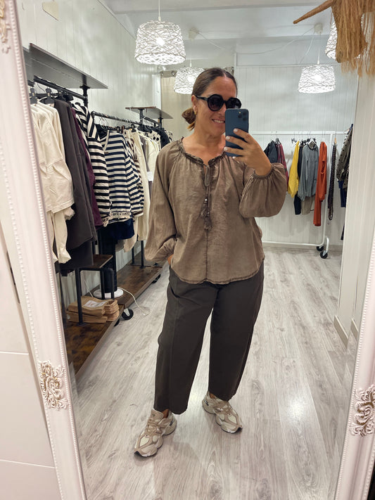 Blusa Pompón oversize chocolate