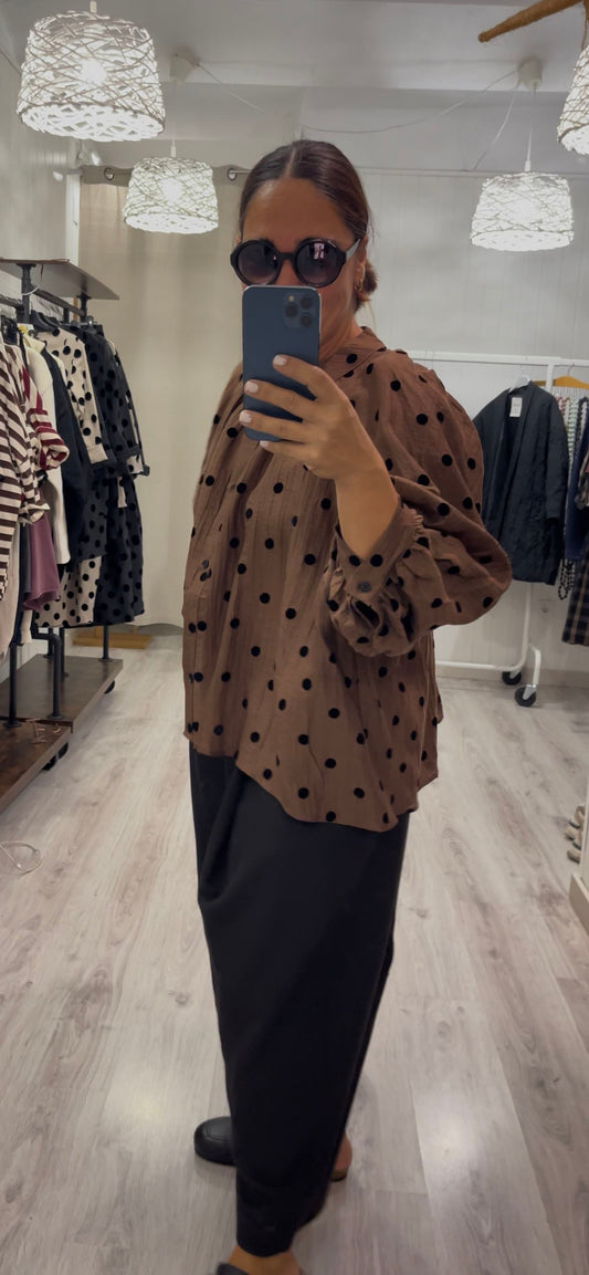 Camisa Akane topos chocolate