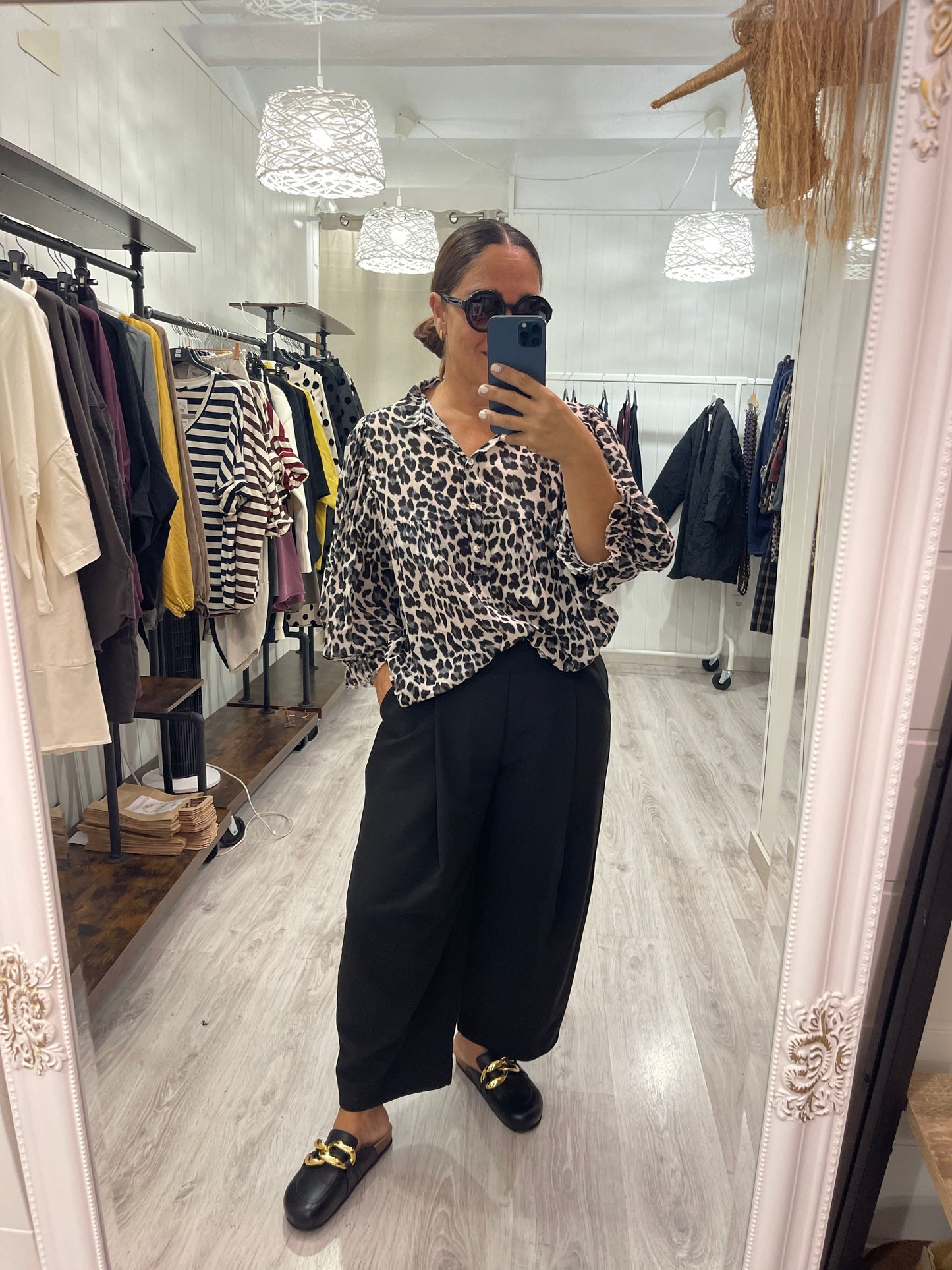 Blusa Akita animal print