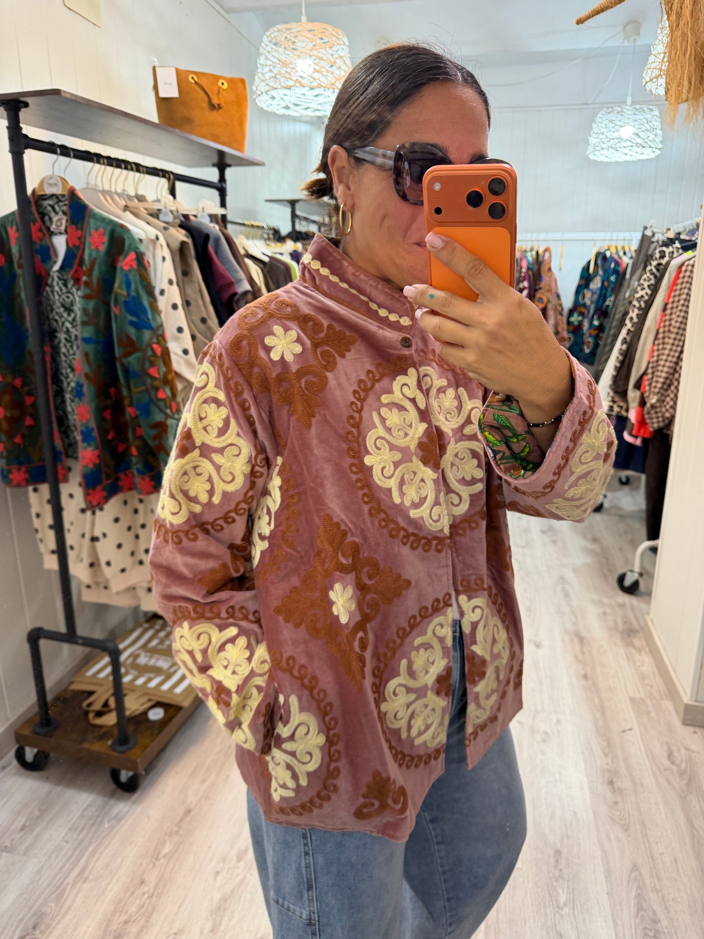 Chaqueta Suzani terciopelo nude, beige y camel
