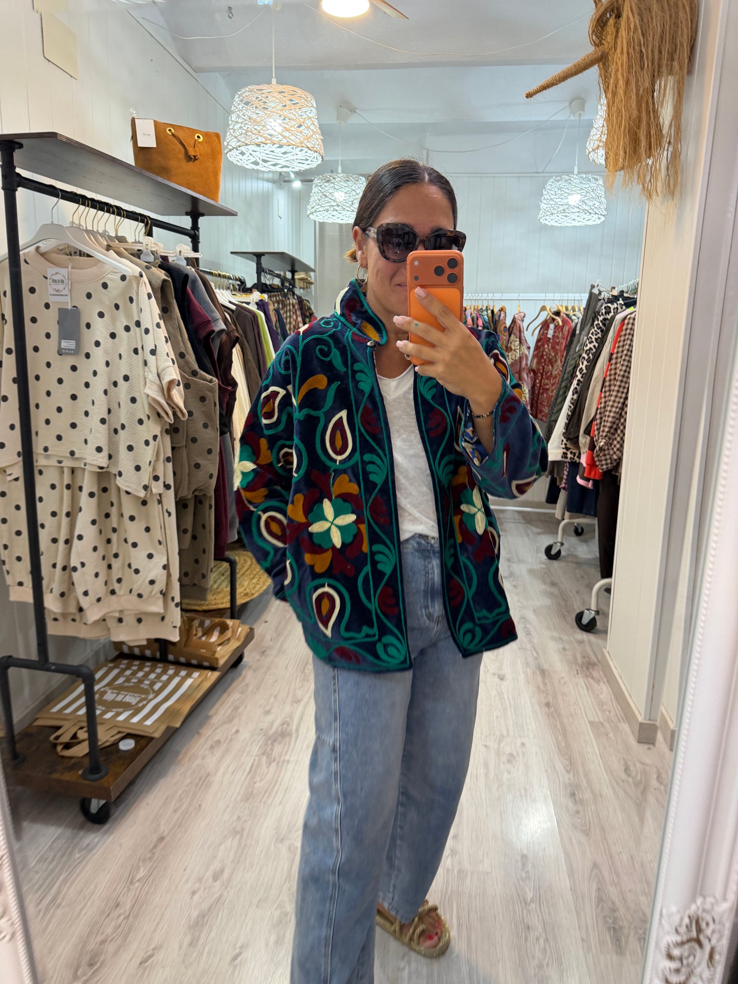 Chaqueta Suzani terciopelo petróleo, burdeos y mostaza