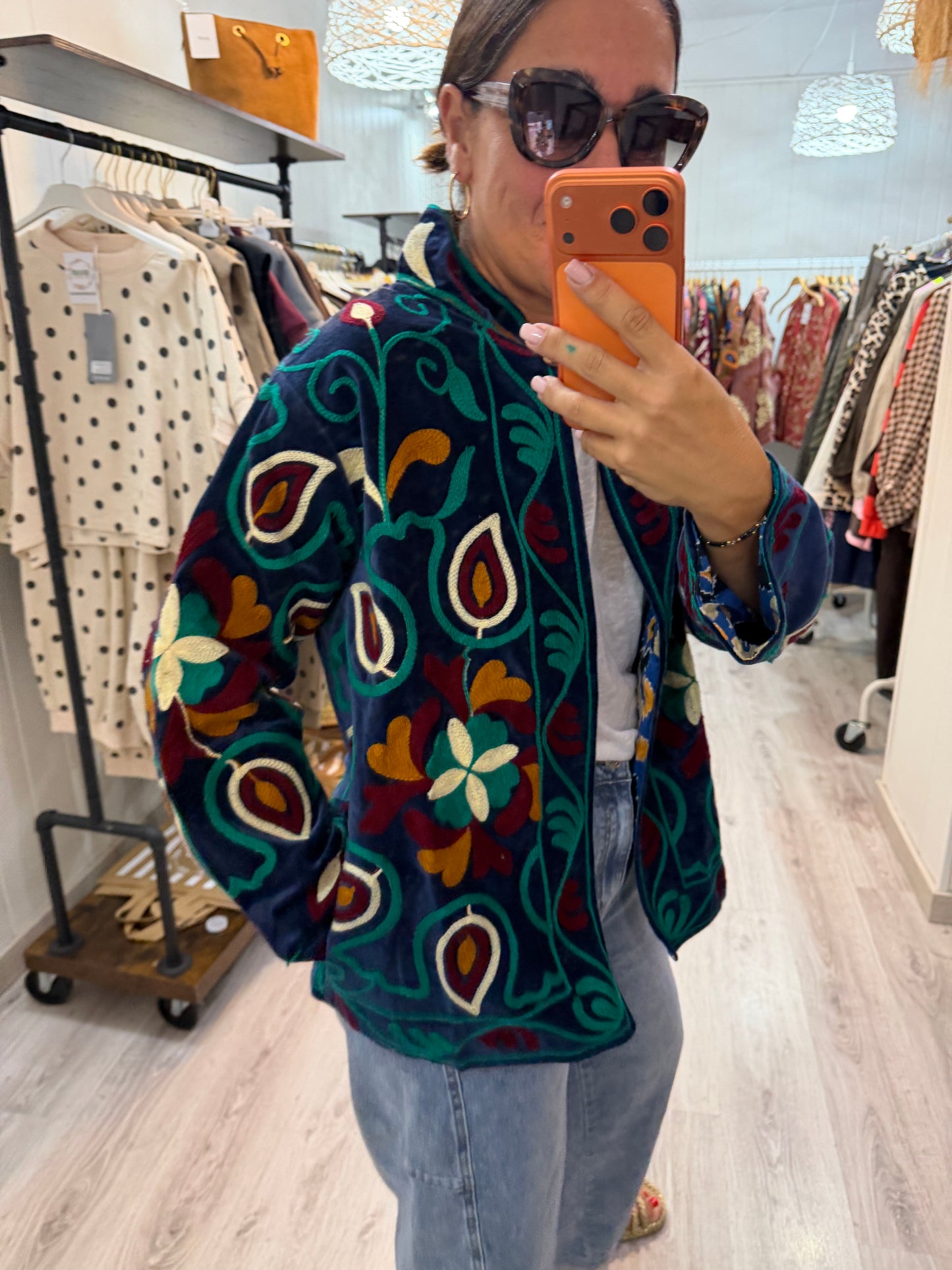 Chaqueta Suzani terciopelo petróleo, burdeos y mostaza