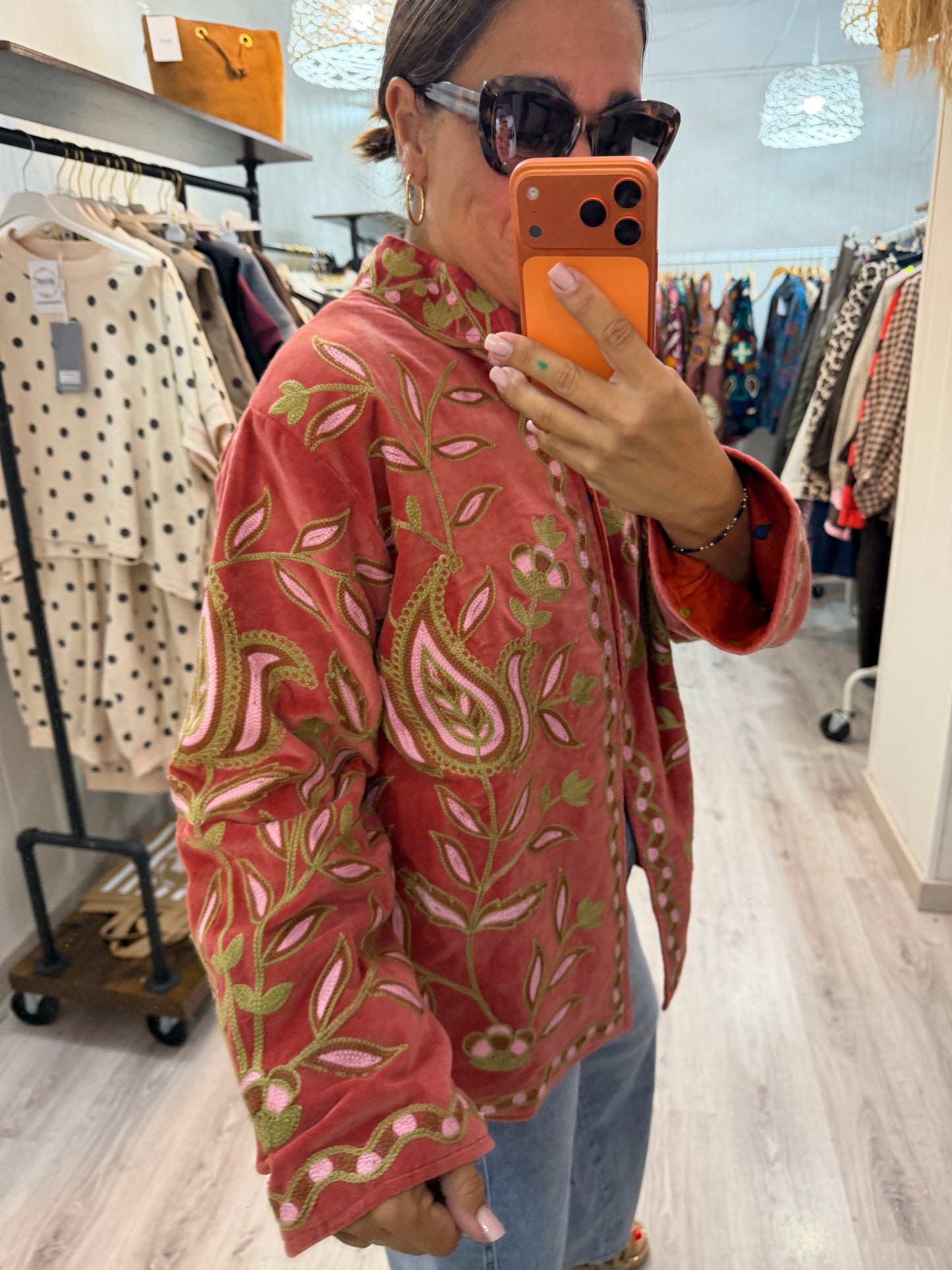 Chaqueta Suzani terciopelo salmón, beige, rosa