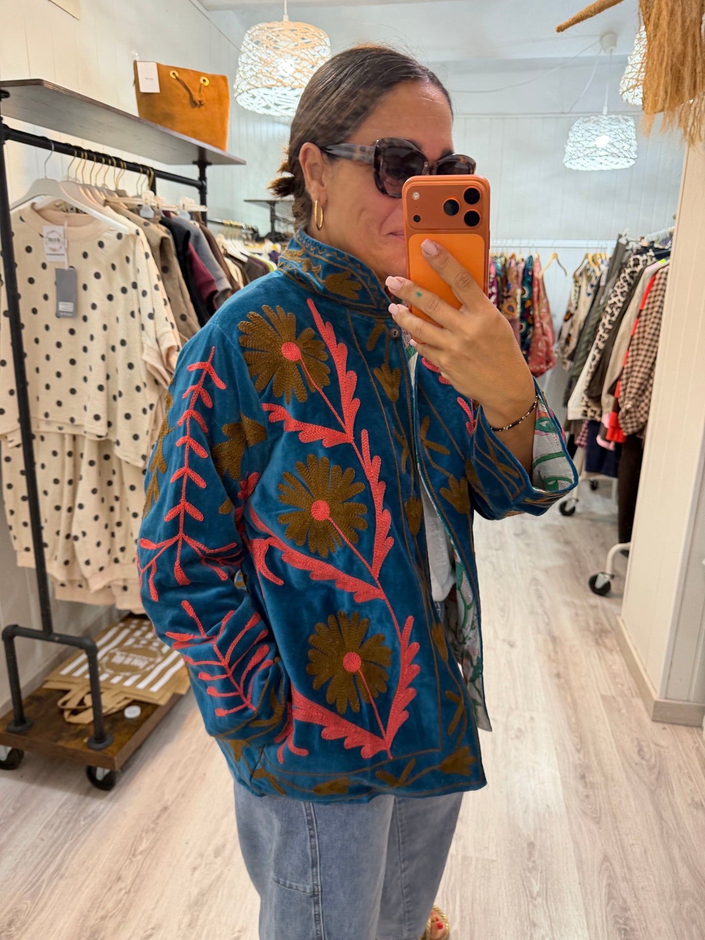 Chaqueta Suzani terciopelo azul, rosa y camel