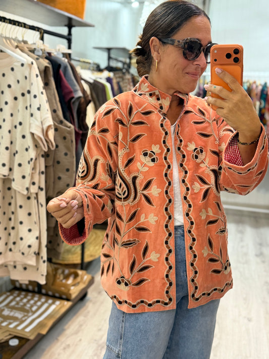 Chaqueta Suzani terciopelo salmón