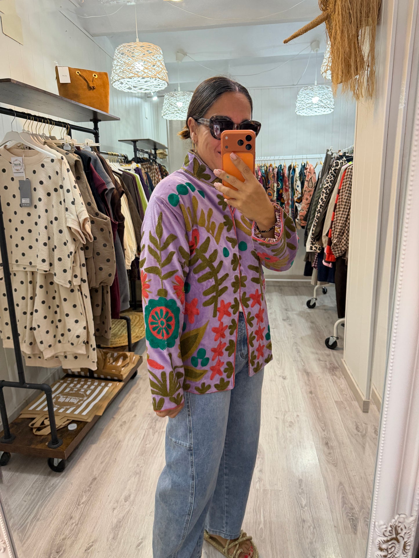 Chaqueta Suzani terciopelo lila, verde, salmón