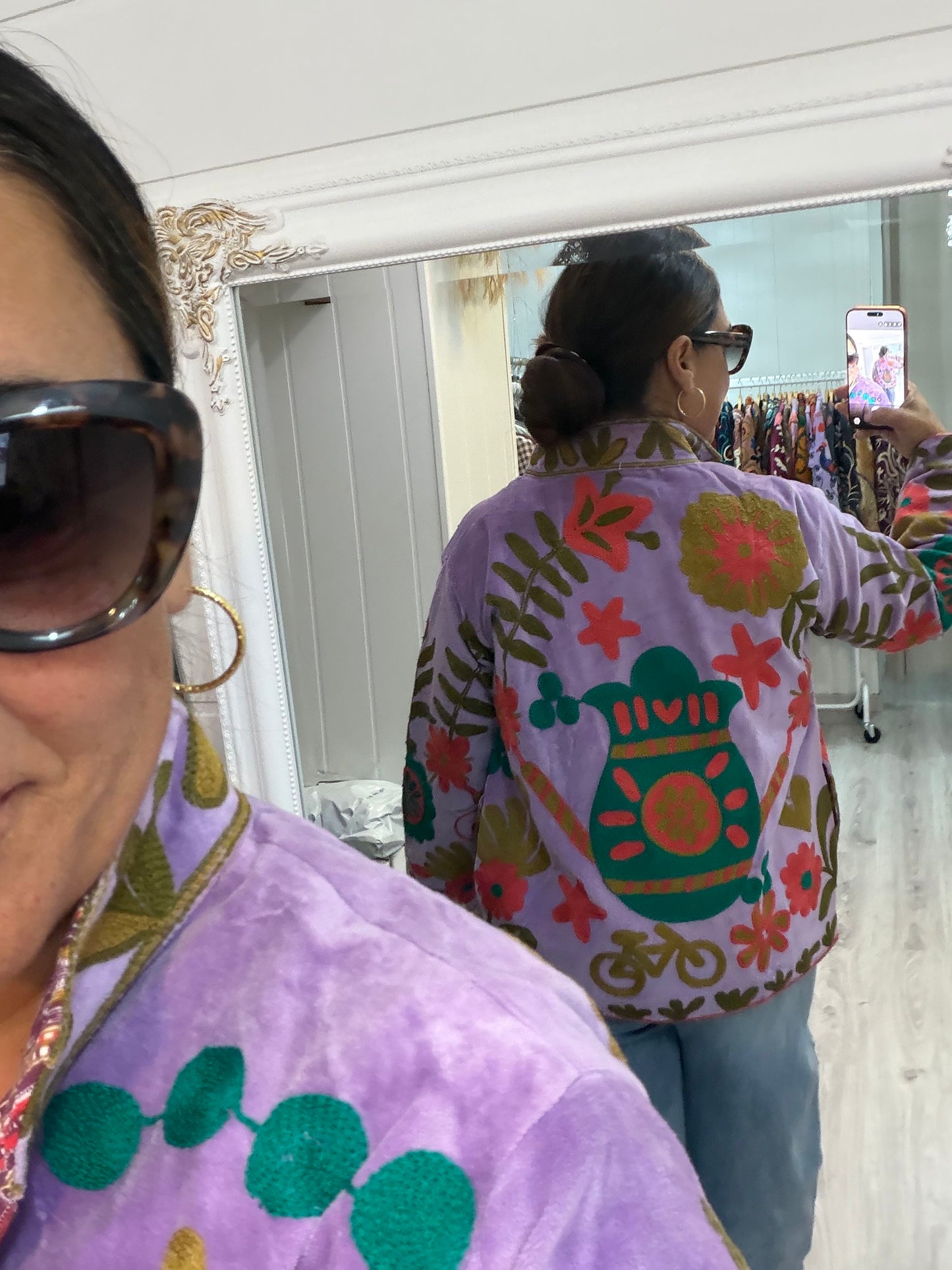 Chaqueta Suzani terciopelo lila, verde, salmón