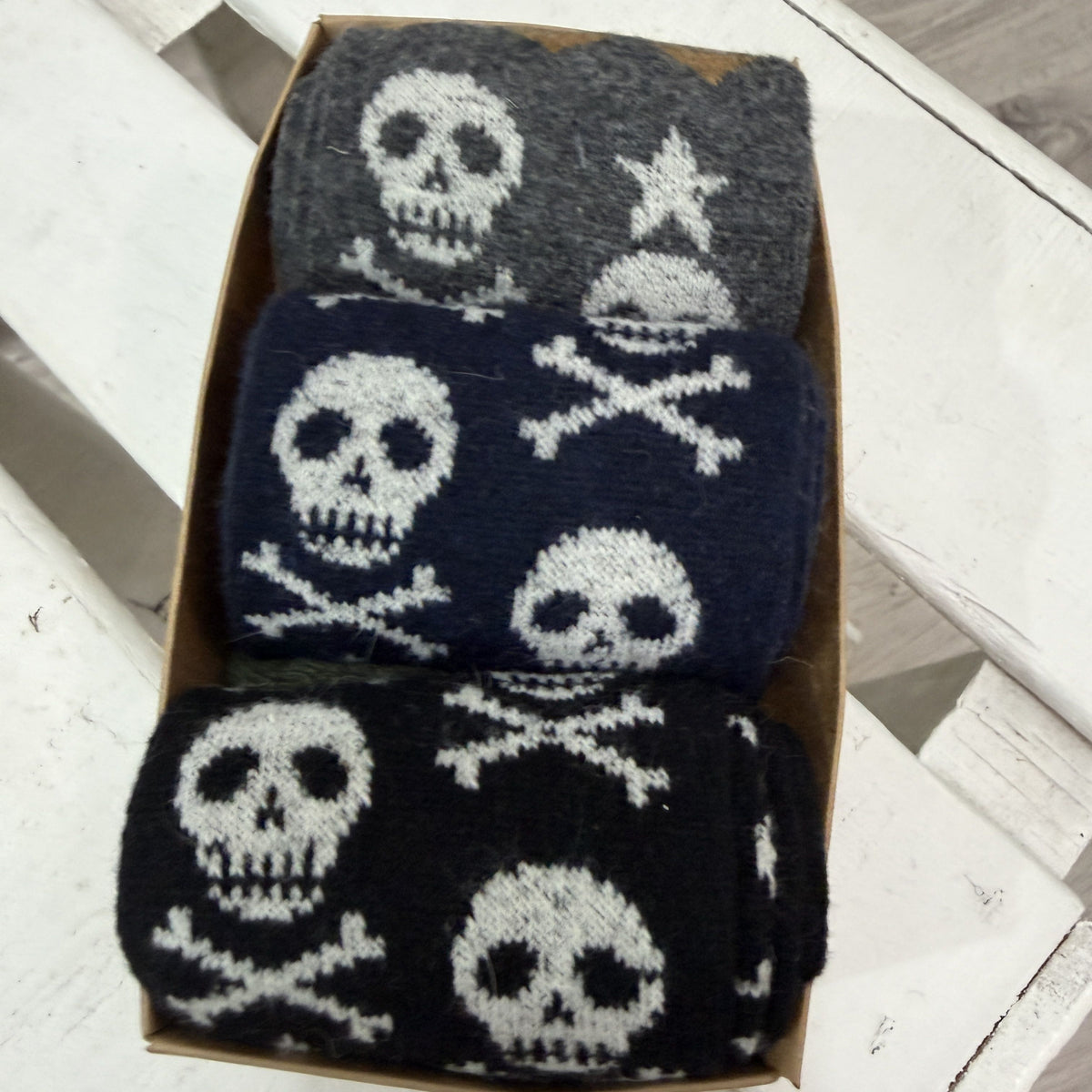 Pack 3 calcetines hombre calaveras y estrellas 1