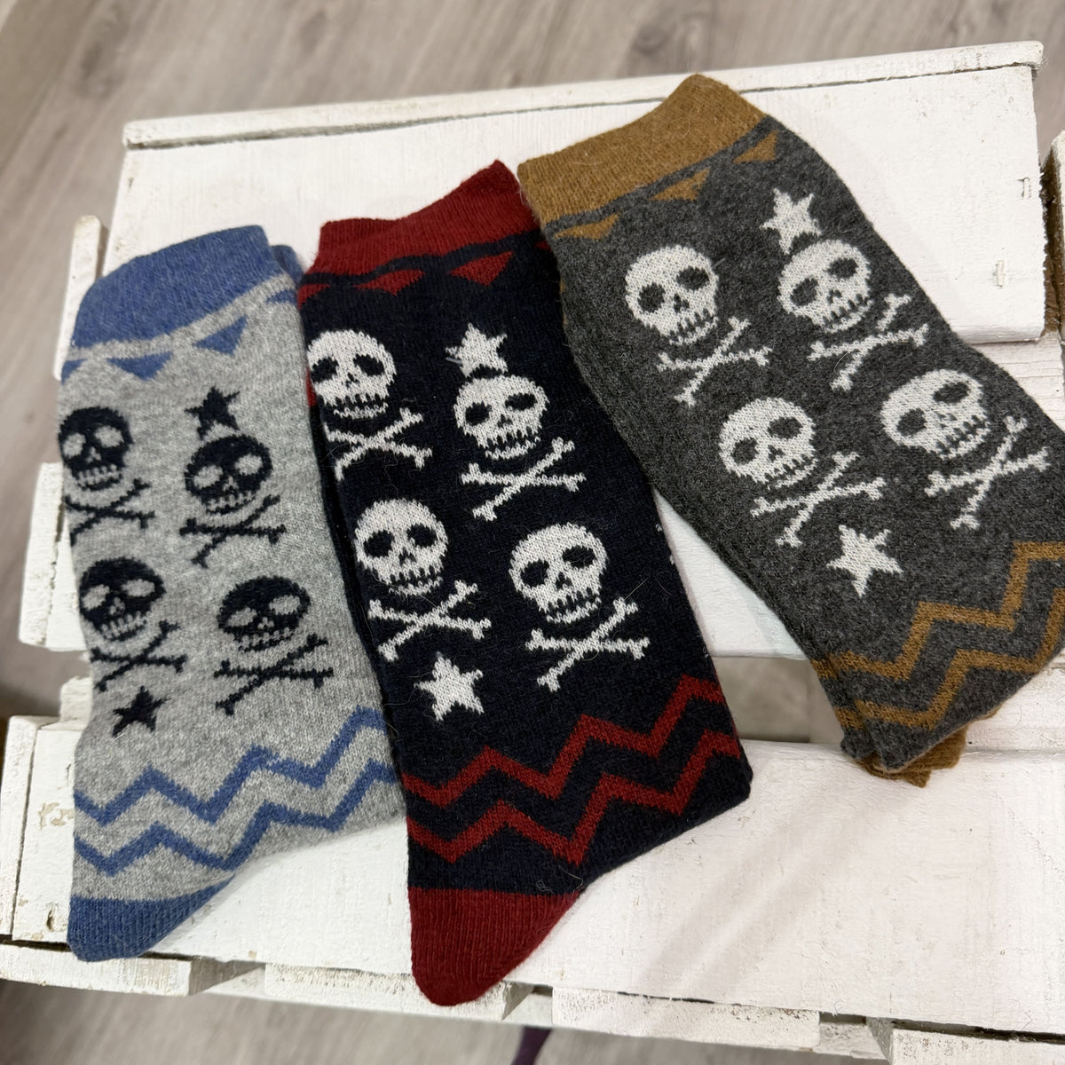 Pack 3 calcetines hombre calaveras y estrellas 3