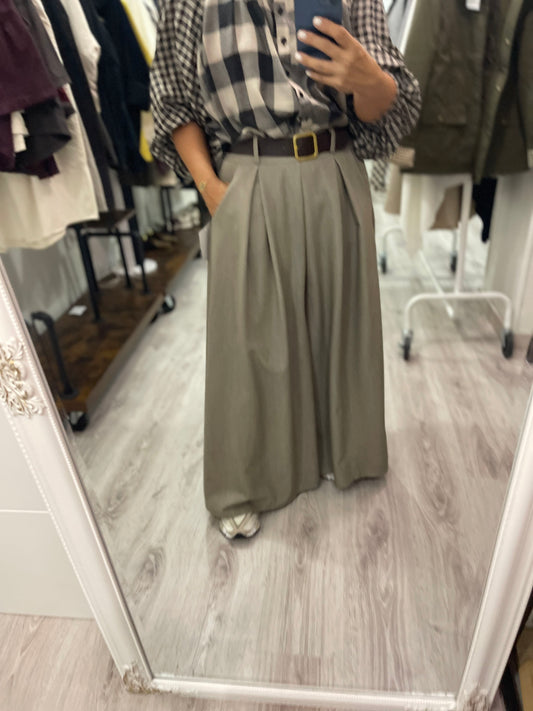 Pantalón Tessa efecto falda taupe