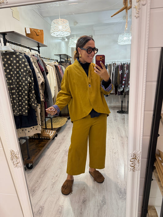 Conjunto Traje mostaza