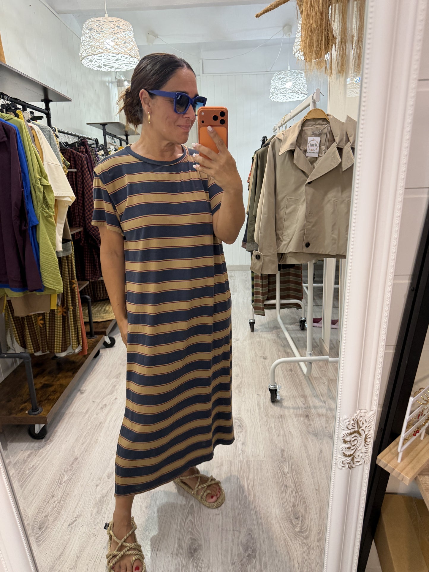 Vestido Verona marino, camel y burdeos