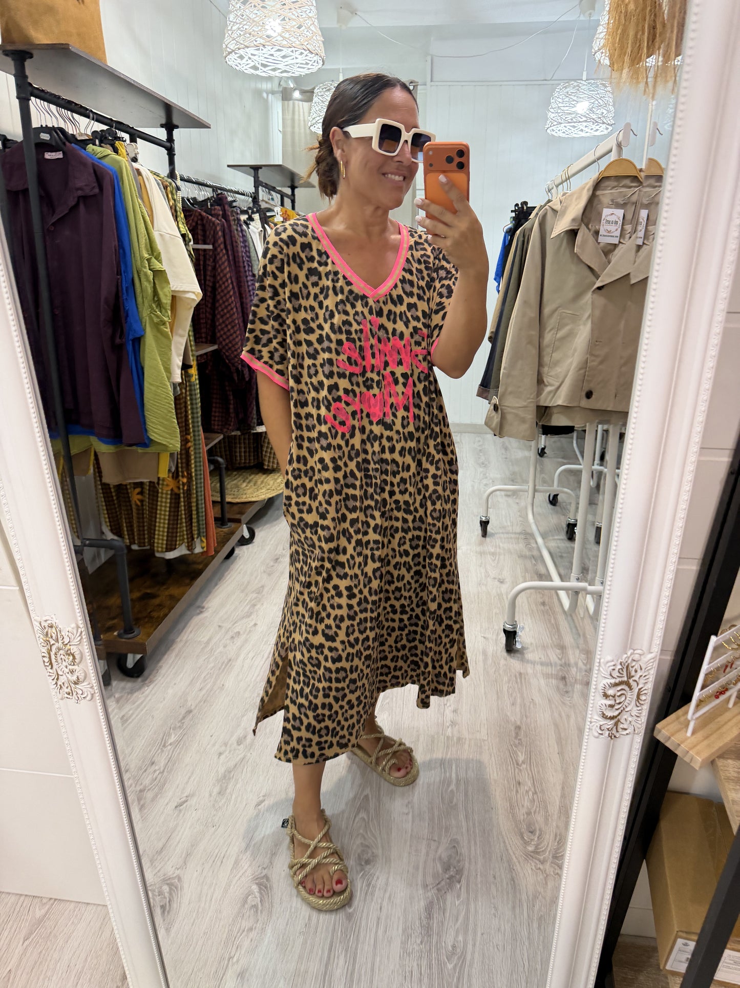 Vestido Smile More oversize camel
