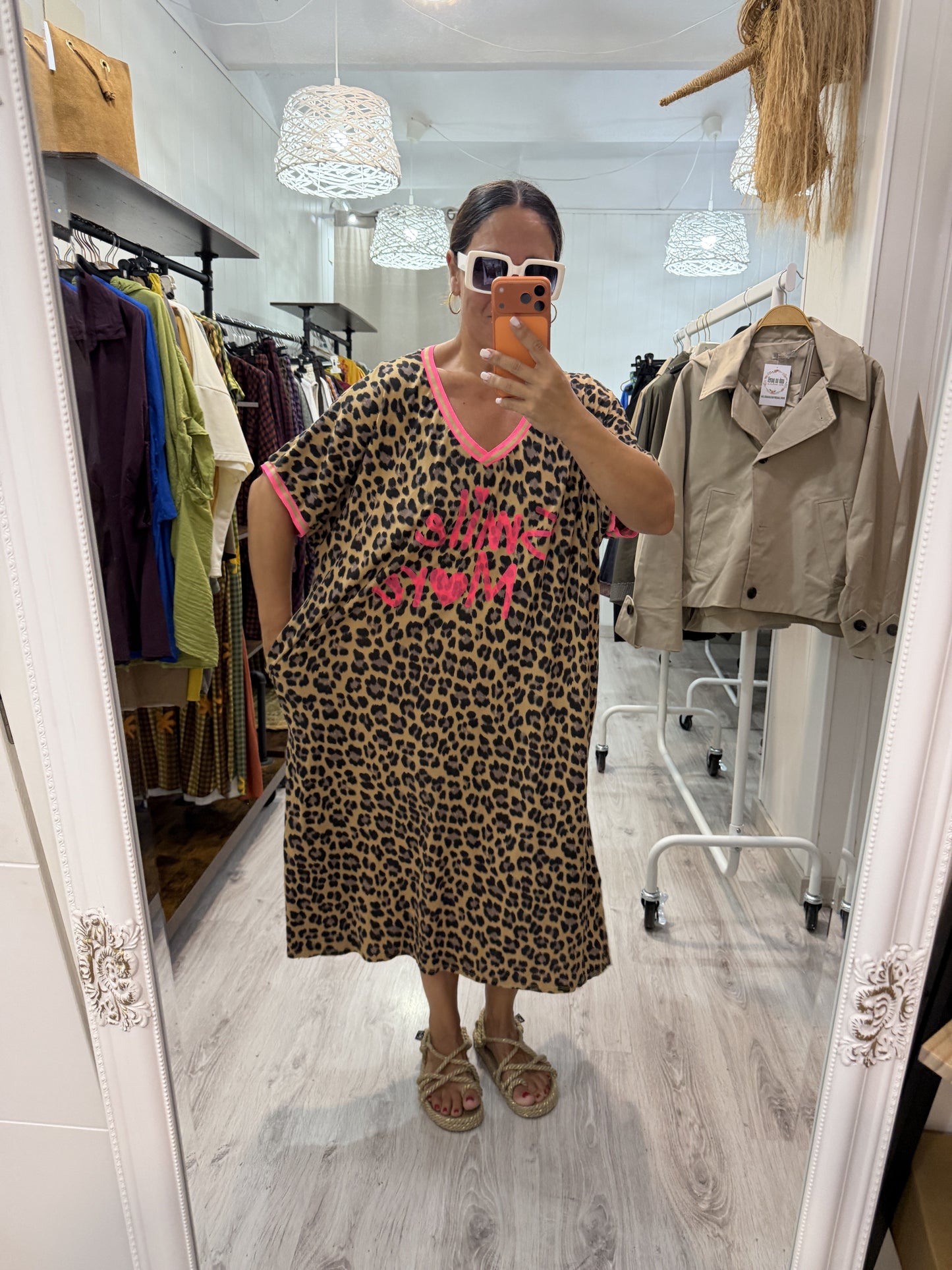 Vestido Smile More oversize camel