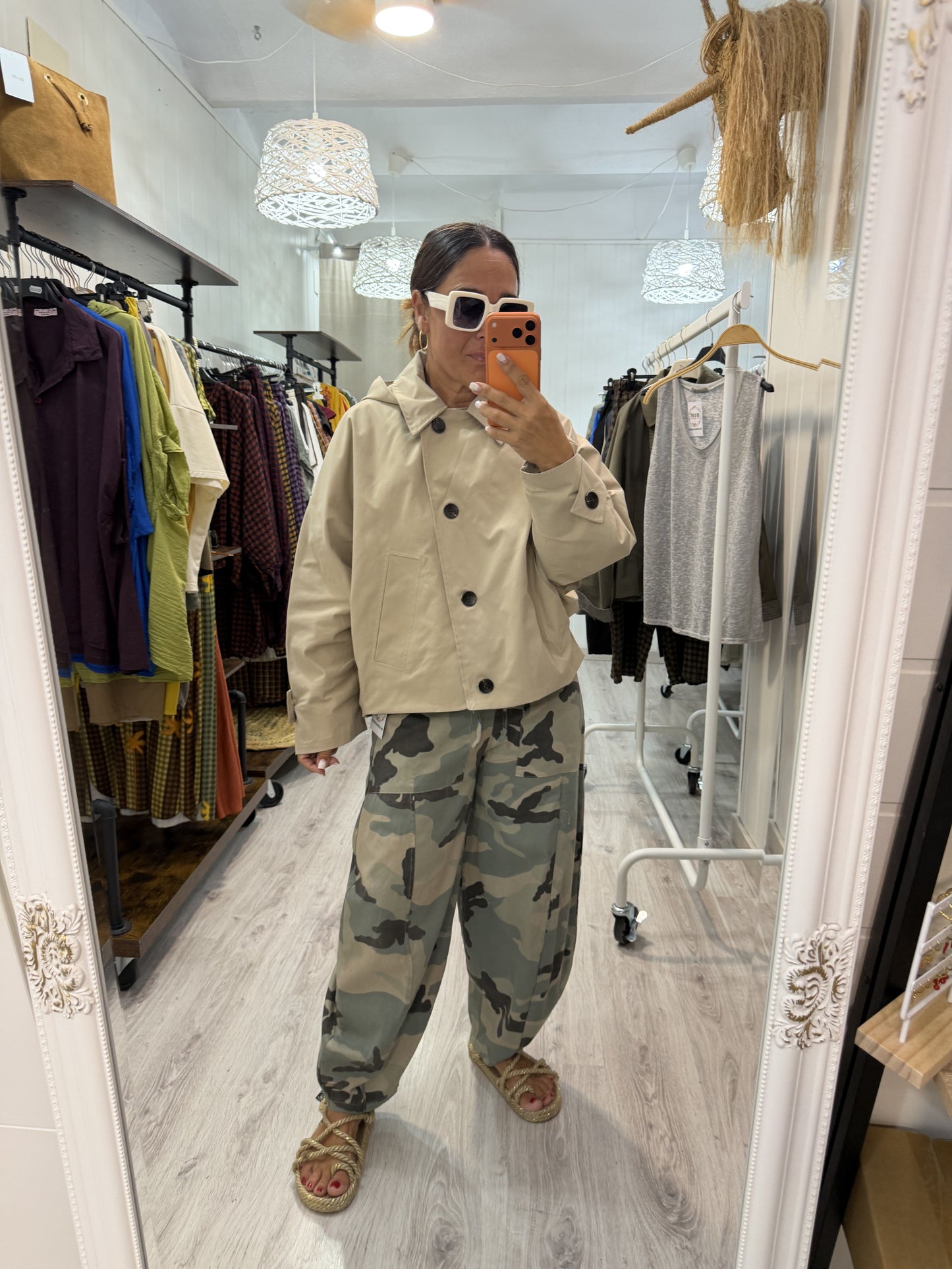 Gabardina Sofi capucha extraíble