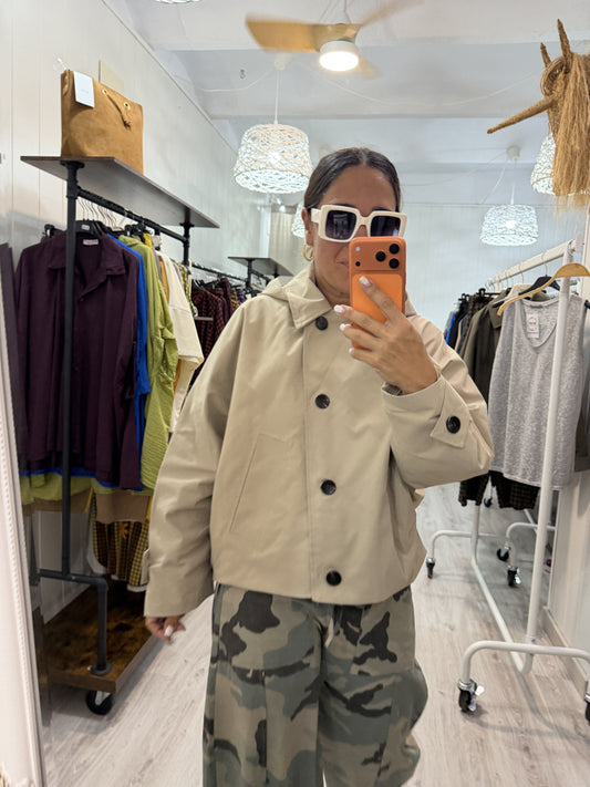 Gabardina Sofi capucha extraíble