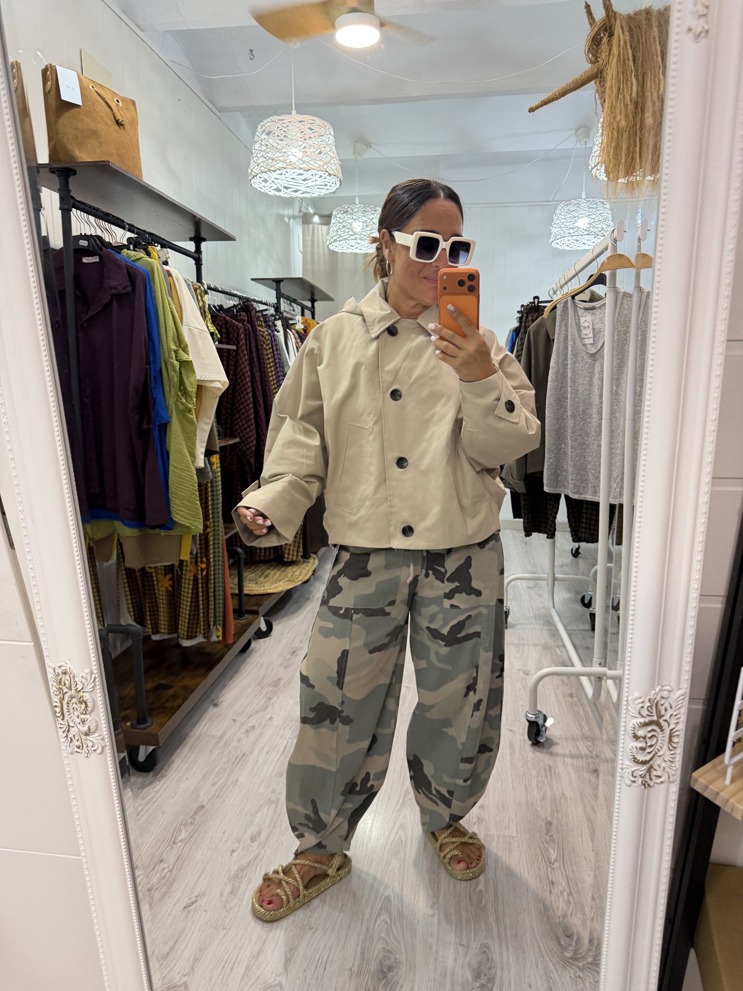 Gabardina Sofi capucha extraíble