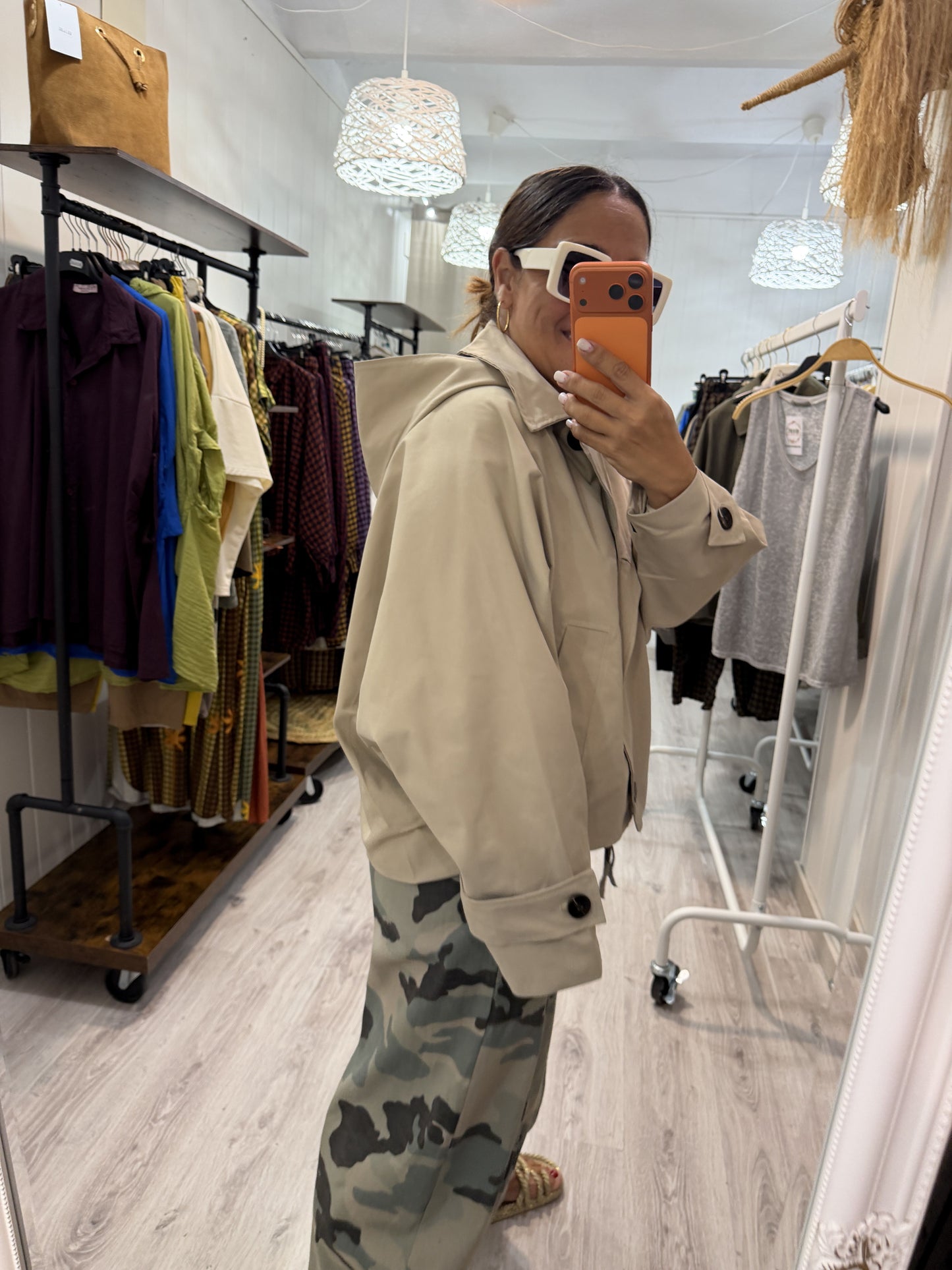 Gabardina Sofi capucha extraíble
