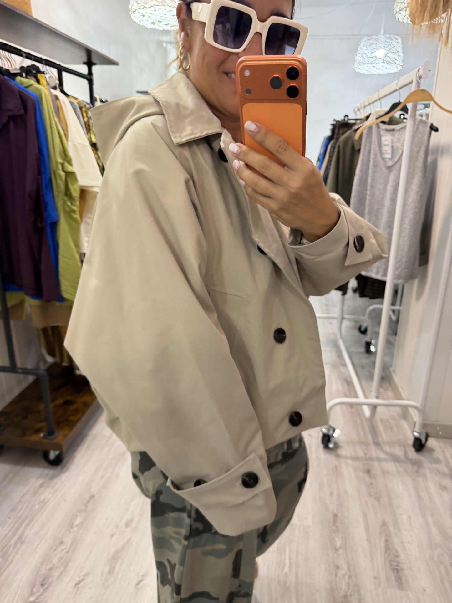 Gabardina Sofi capucha extraíble