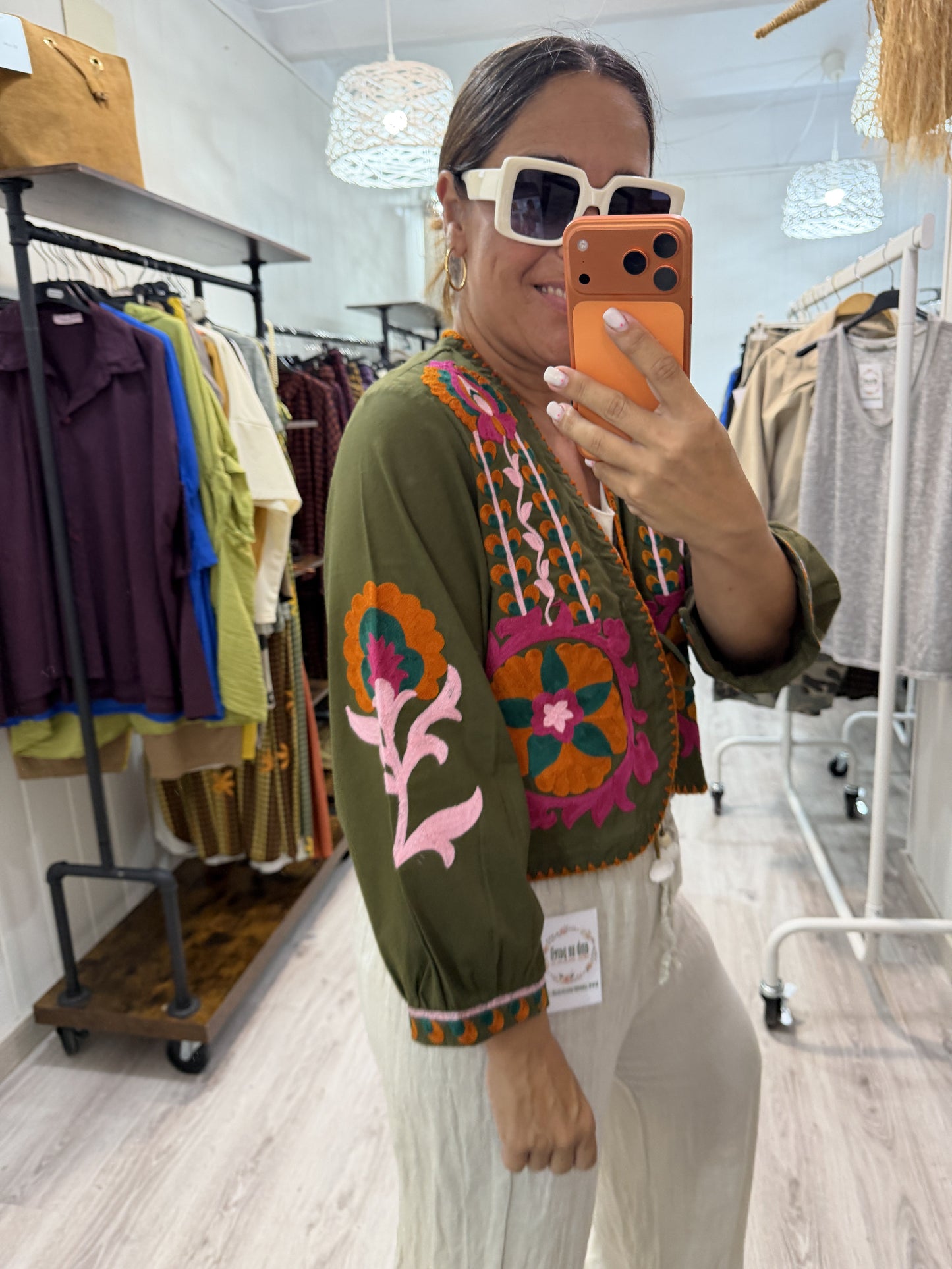Chaqueta Boho bordada buganvilla kaki