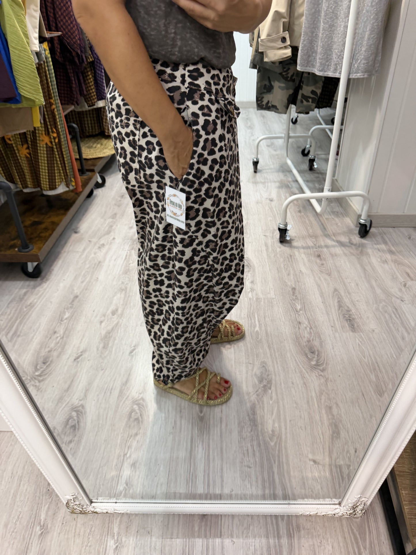 Pantalón Kukoi animal print beige