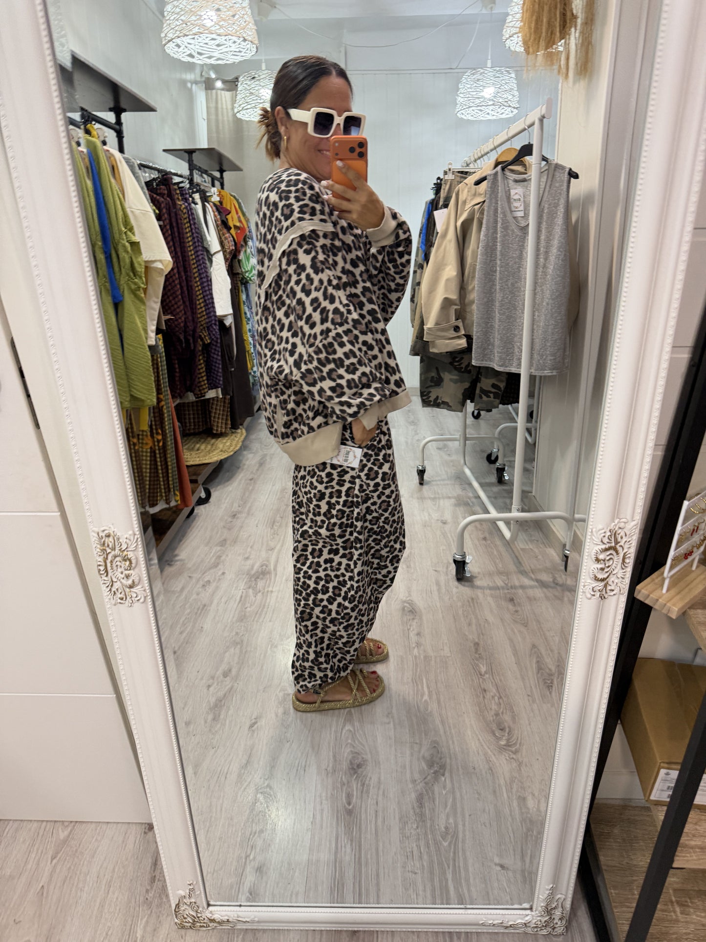 Sudadera Oversize animal print beige