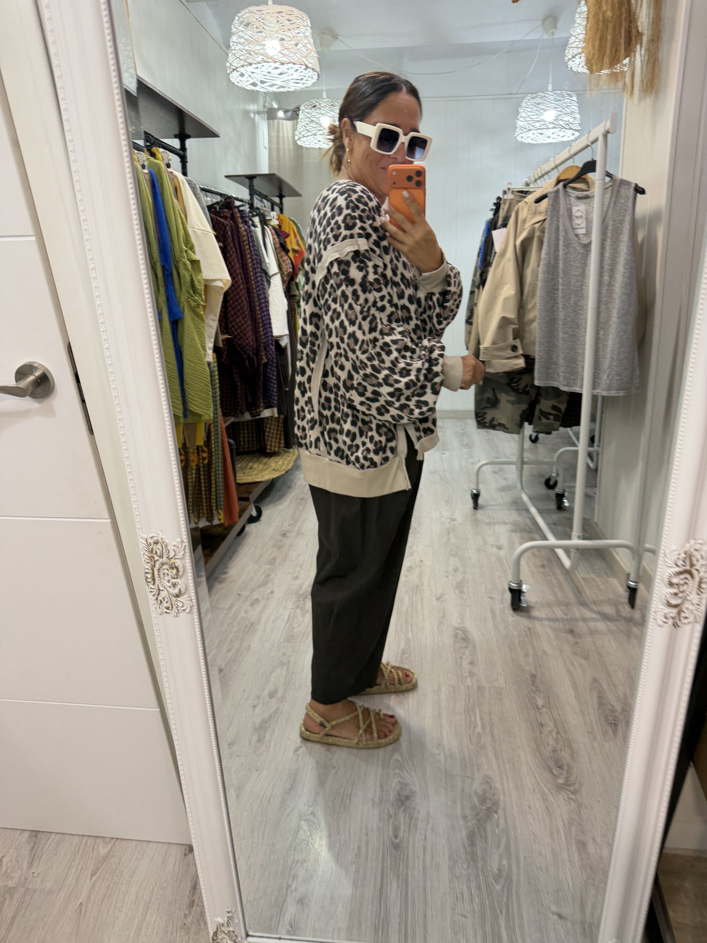 Sudadera Oversize animal print beige