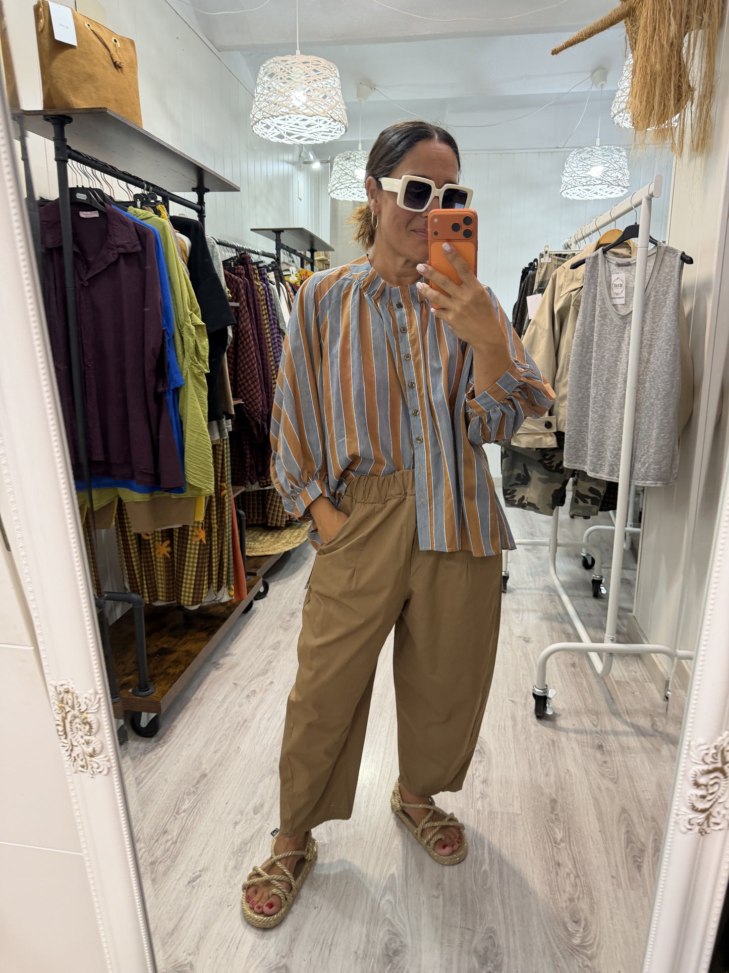 Blusa Kyoto camel y gris azulado