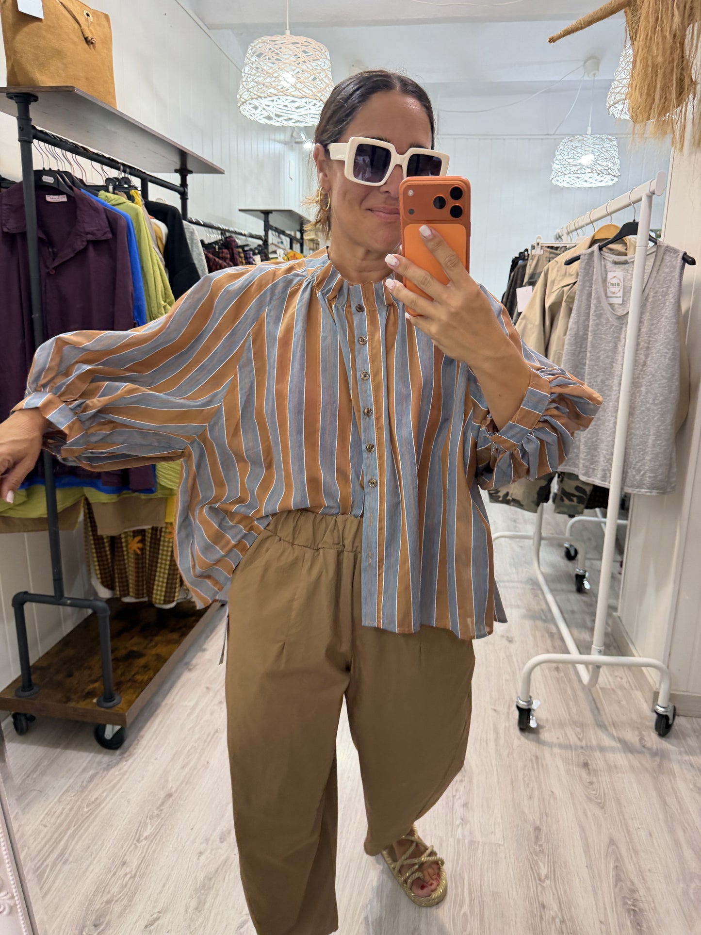Blusa Kyoto camel y gris azulado
