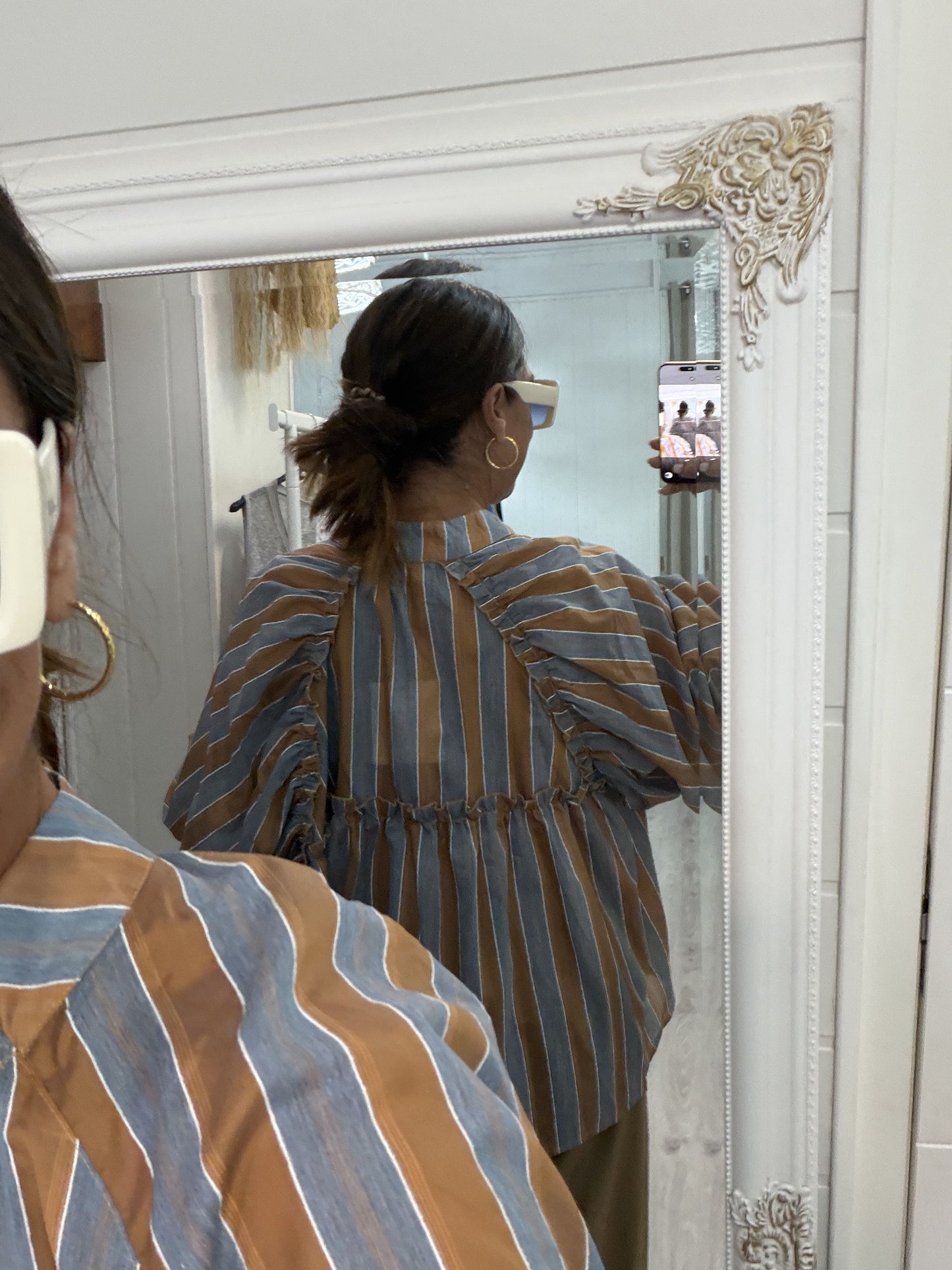Blusa Kyoto camel y gris azulado
