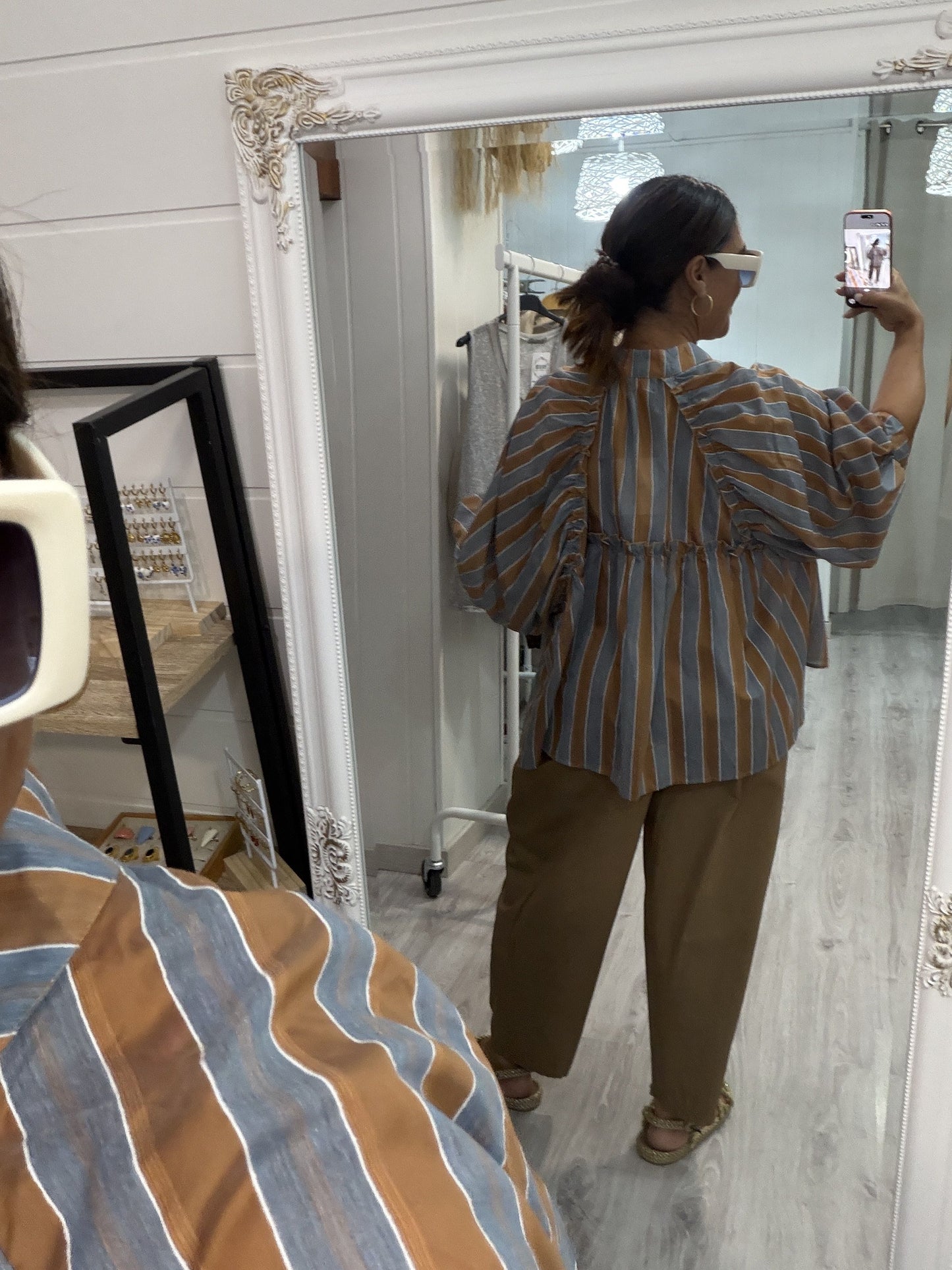 Blusa Kyoto camel y gris azulado