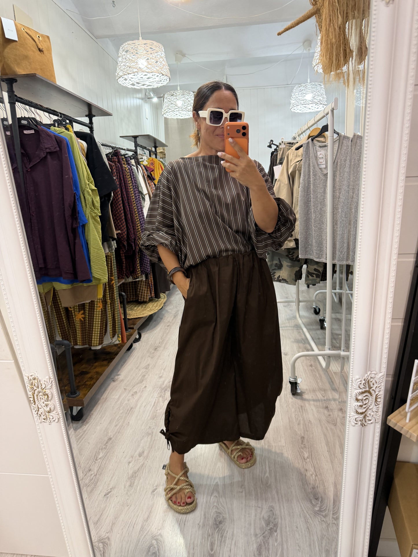 Blusa Maga convertible rayas chocolate