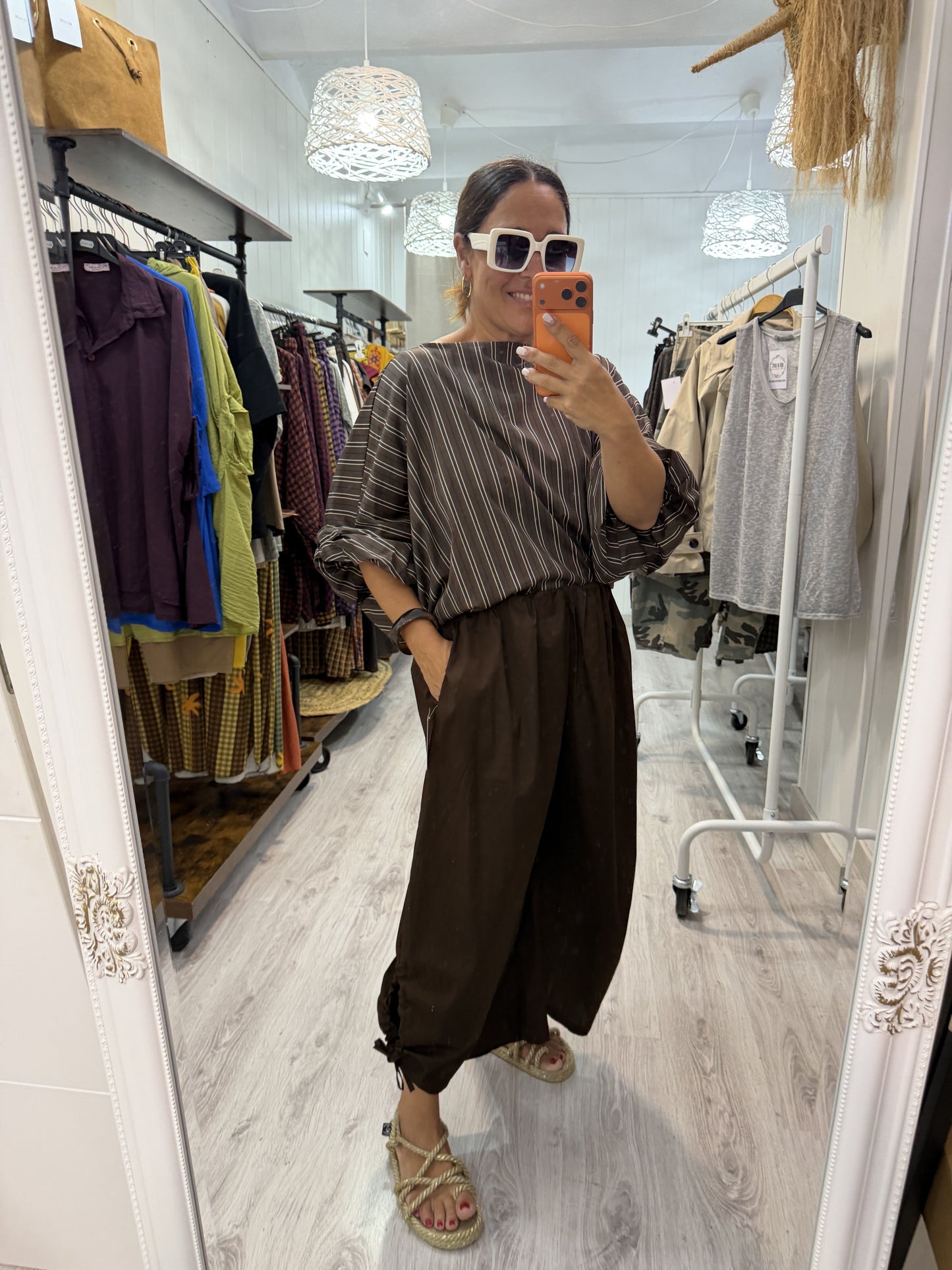 Blusa Maga convertible rayas chocolate