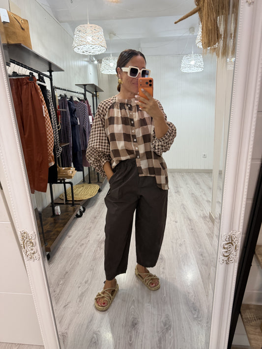 Blusa Akari chocolate
