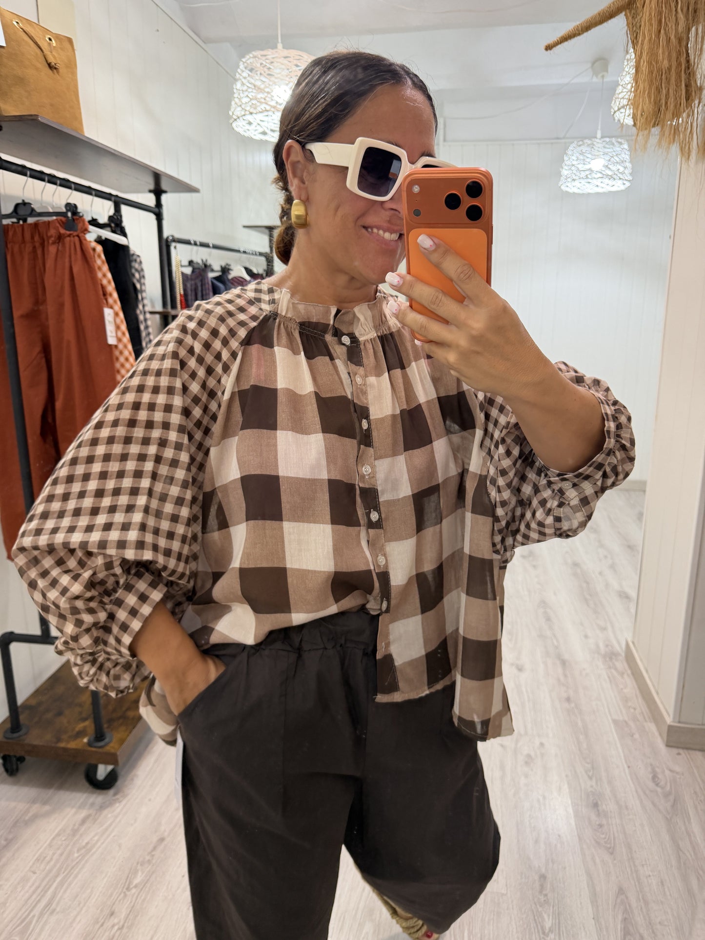 Blusa Akari chocolate