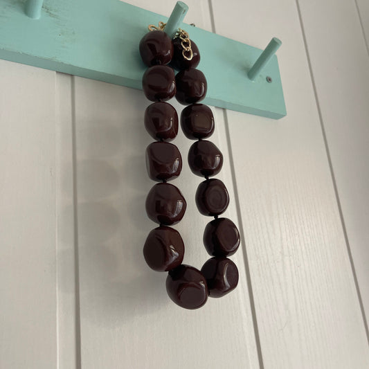 Collar Stone chocolate
