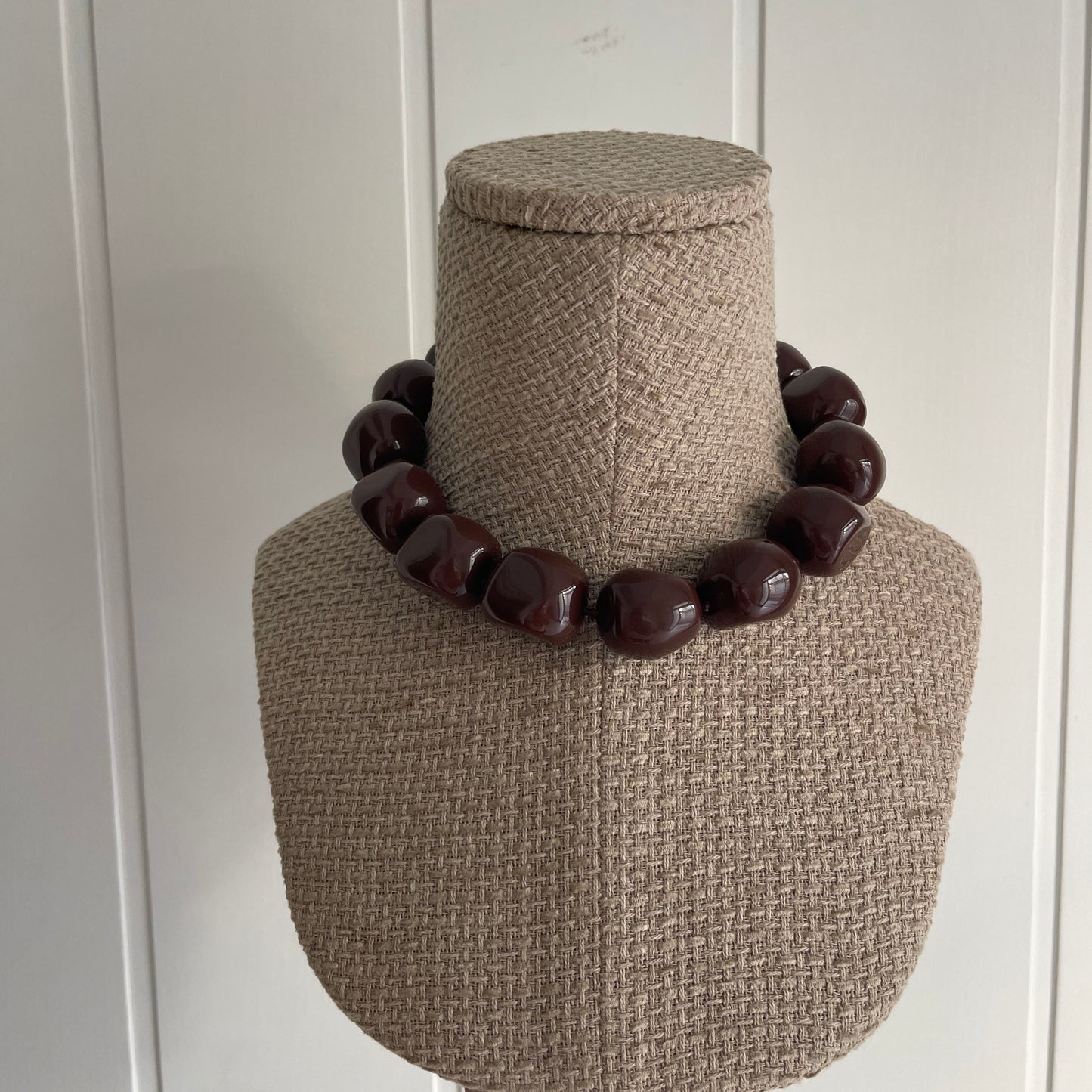 Collar Stone chocolate